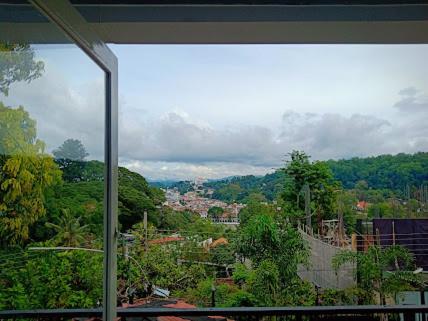 Lake Kandy Villa Inn