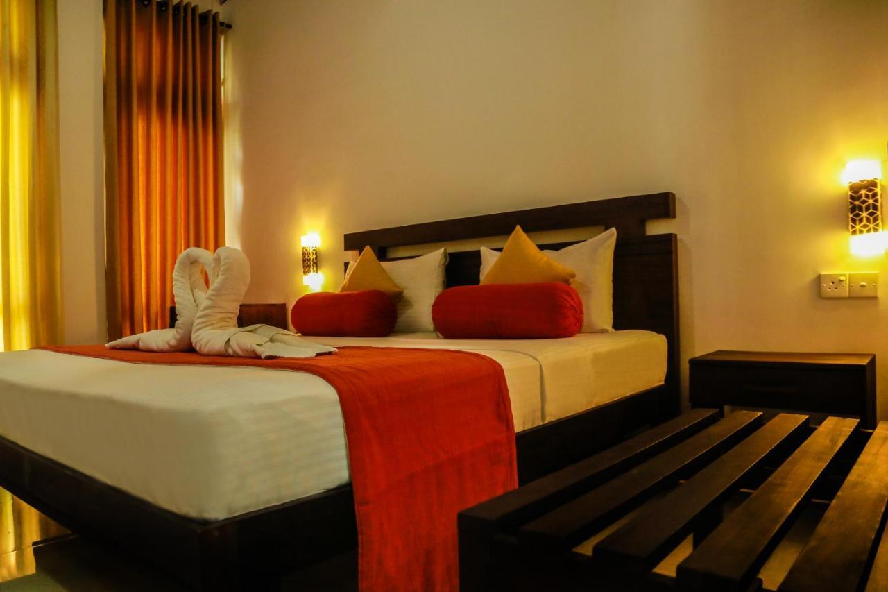 Guest house Queens *