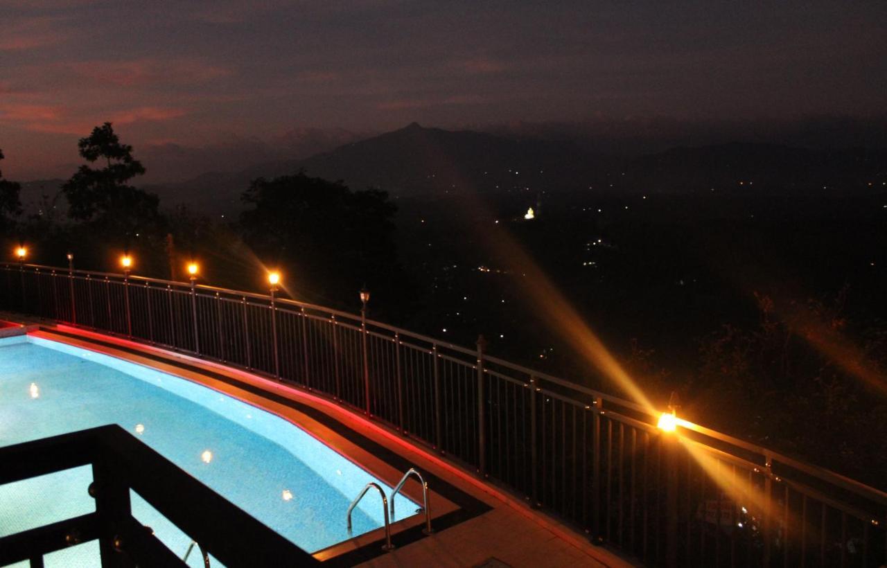 Hotel Sky Gate