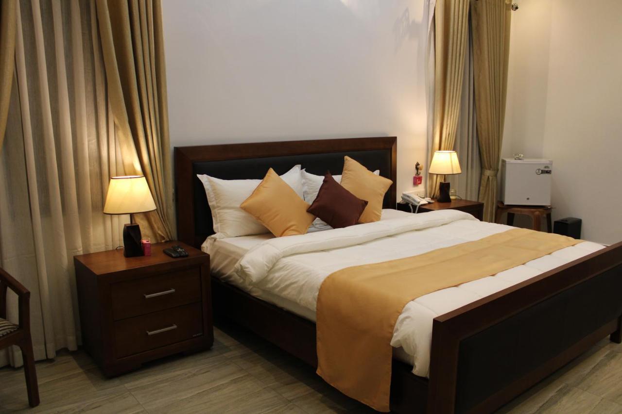 Hotel Sky Gate Kandy