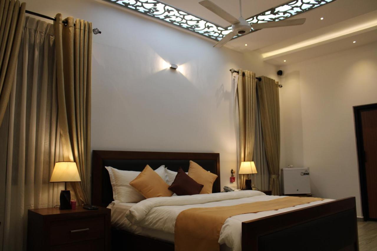 Hotel Sky Gate 5*