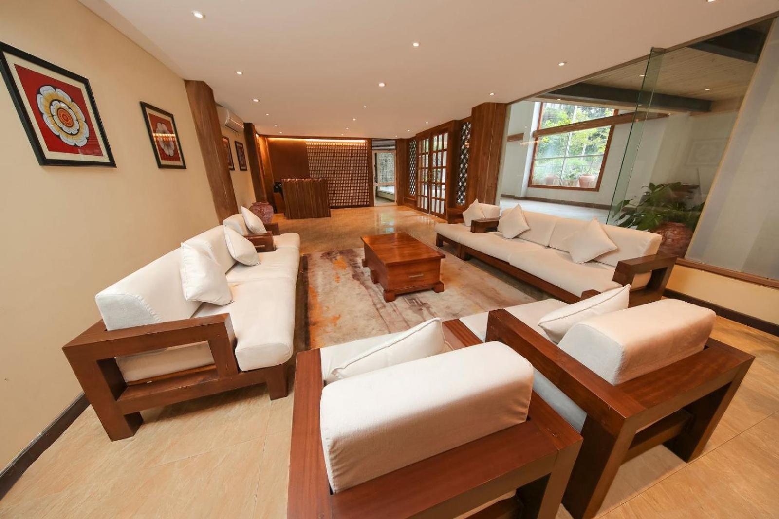Hotel Serene 4*
