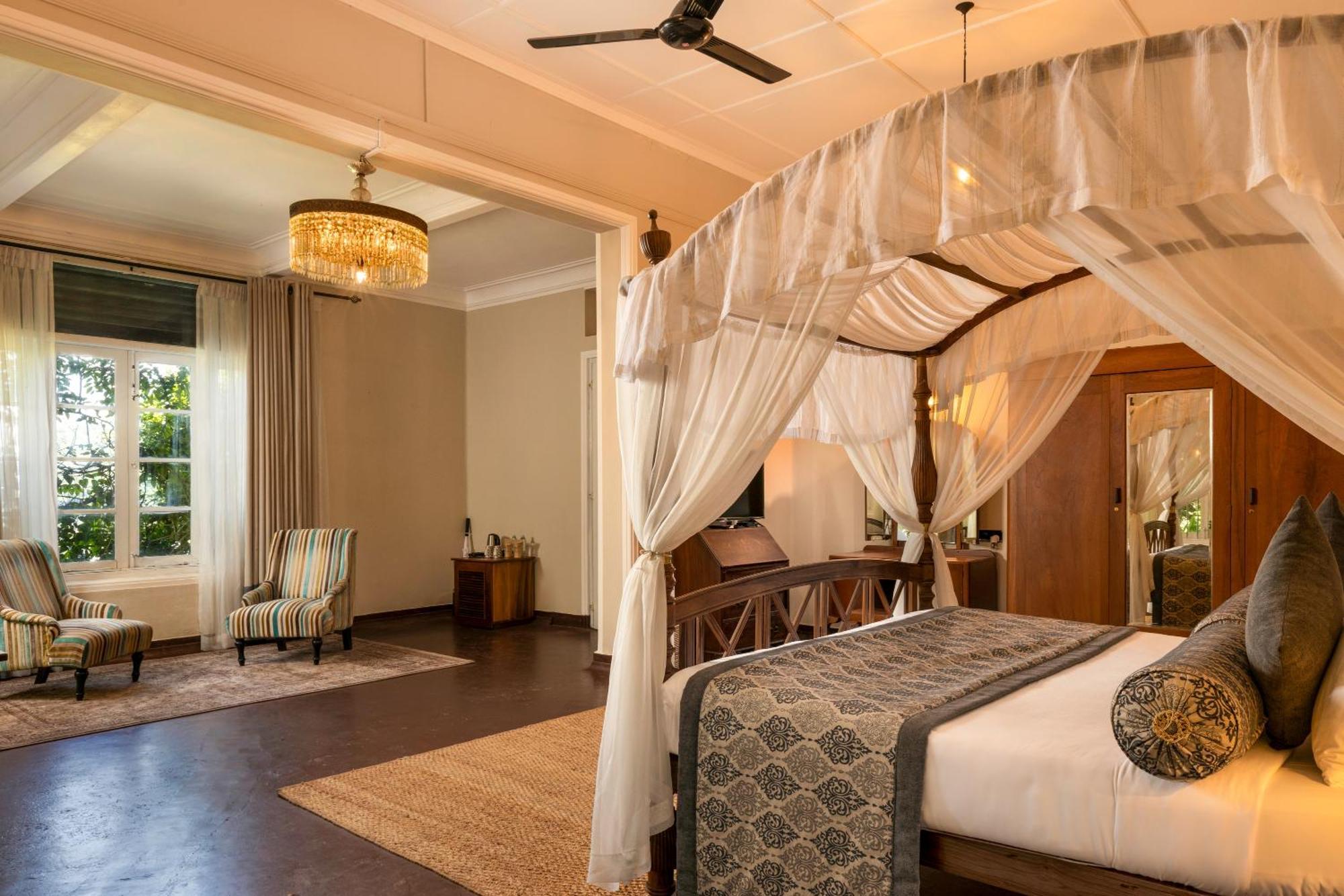 Castle Hill Hotel