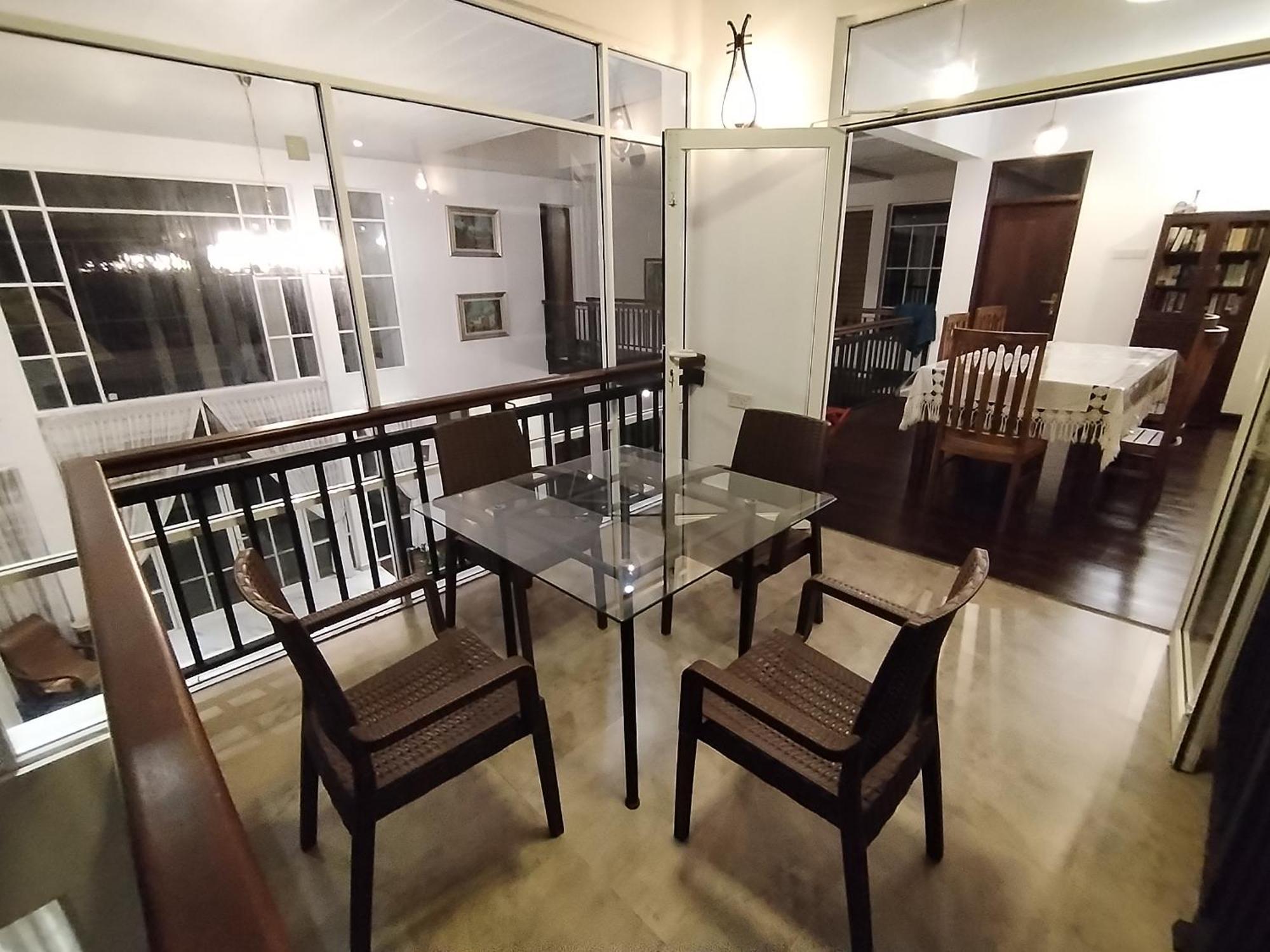 Homestay The Grove *