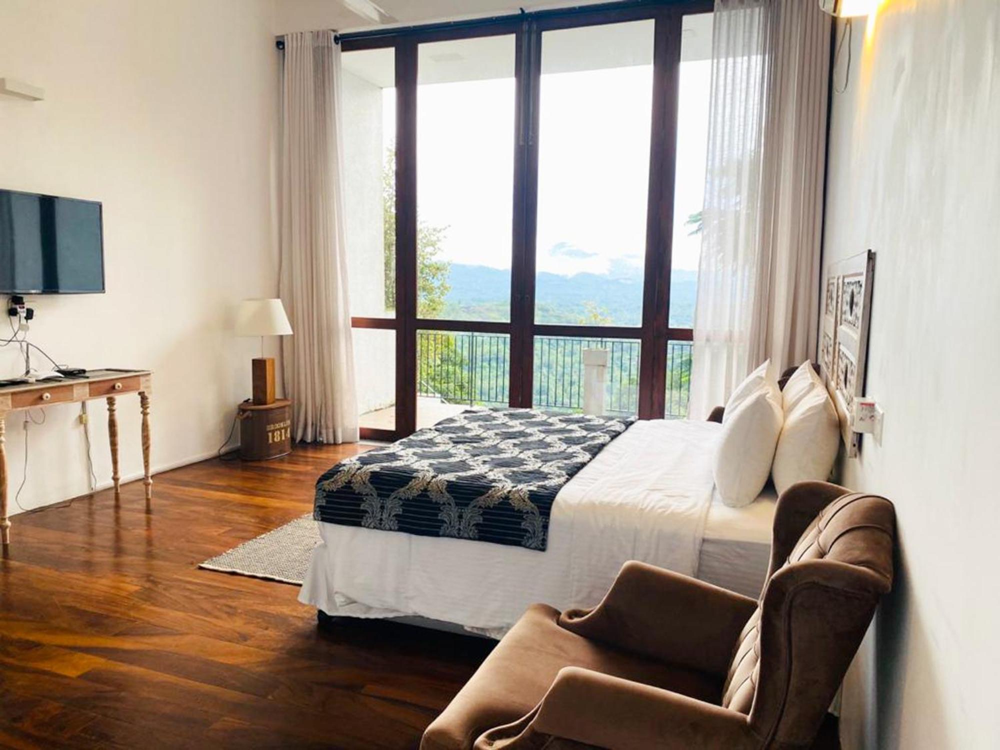 Guest house Casa By Regus 4*