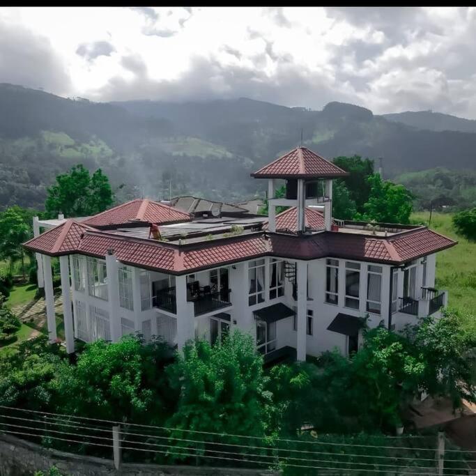 The Grove Homestay Kandy
