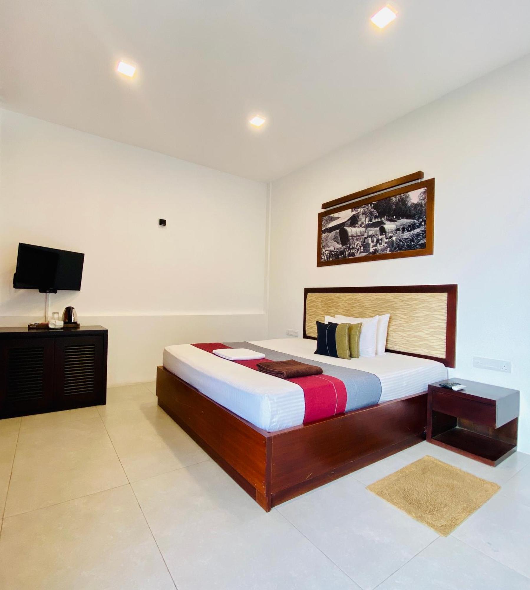 Hotel Kandyan View 