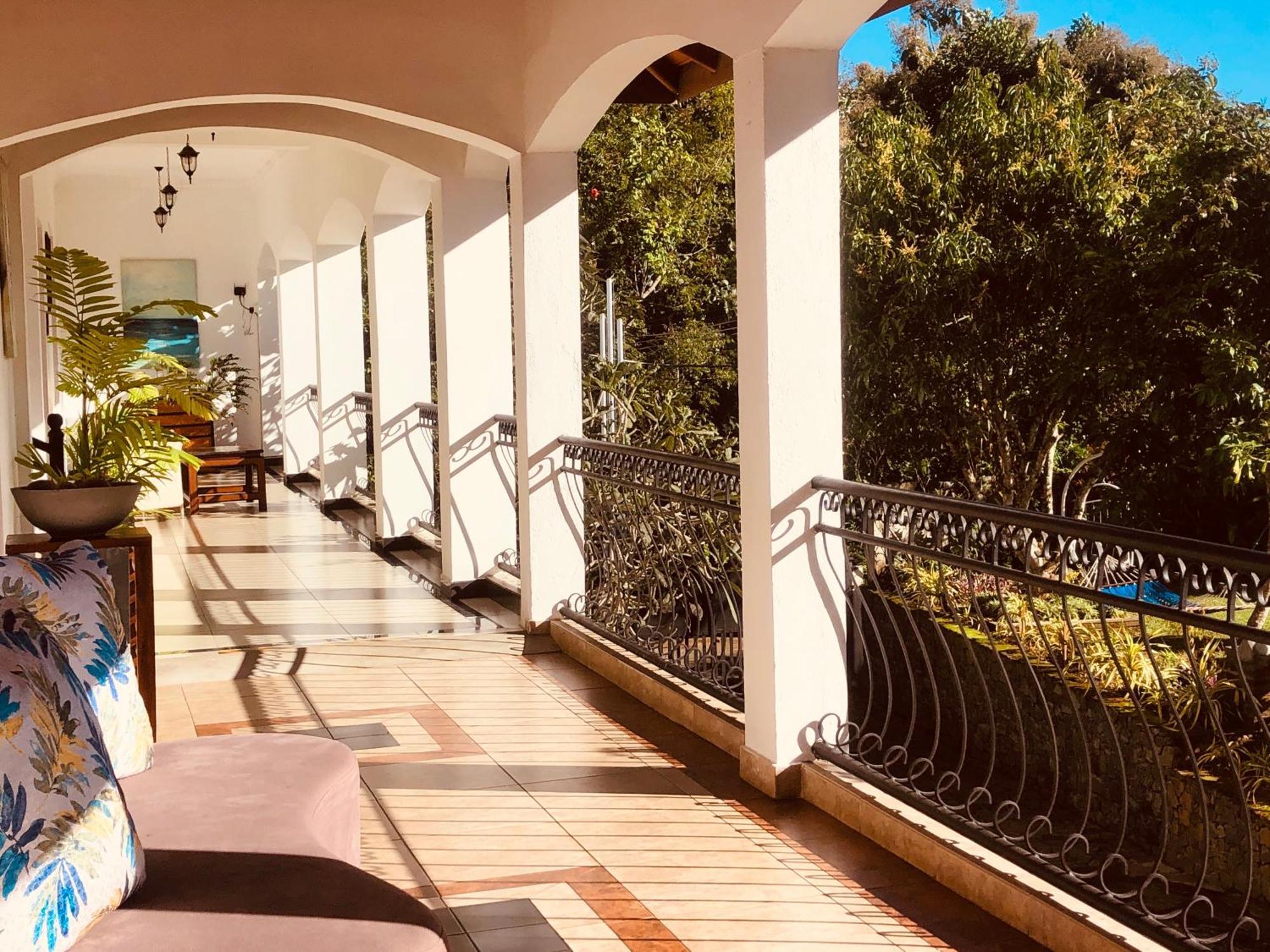 Elegant Hotel 4*