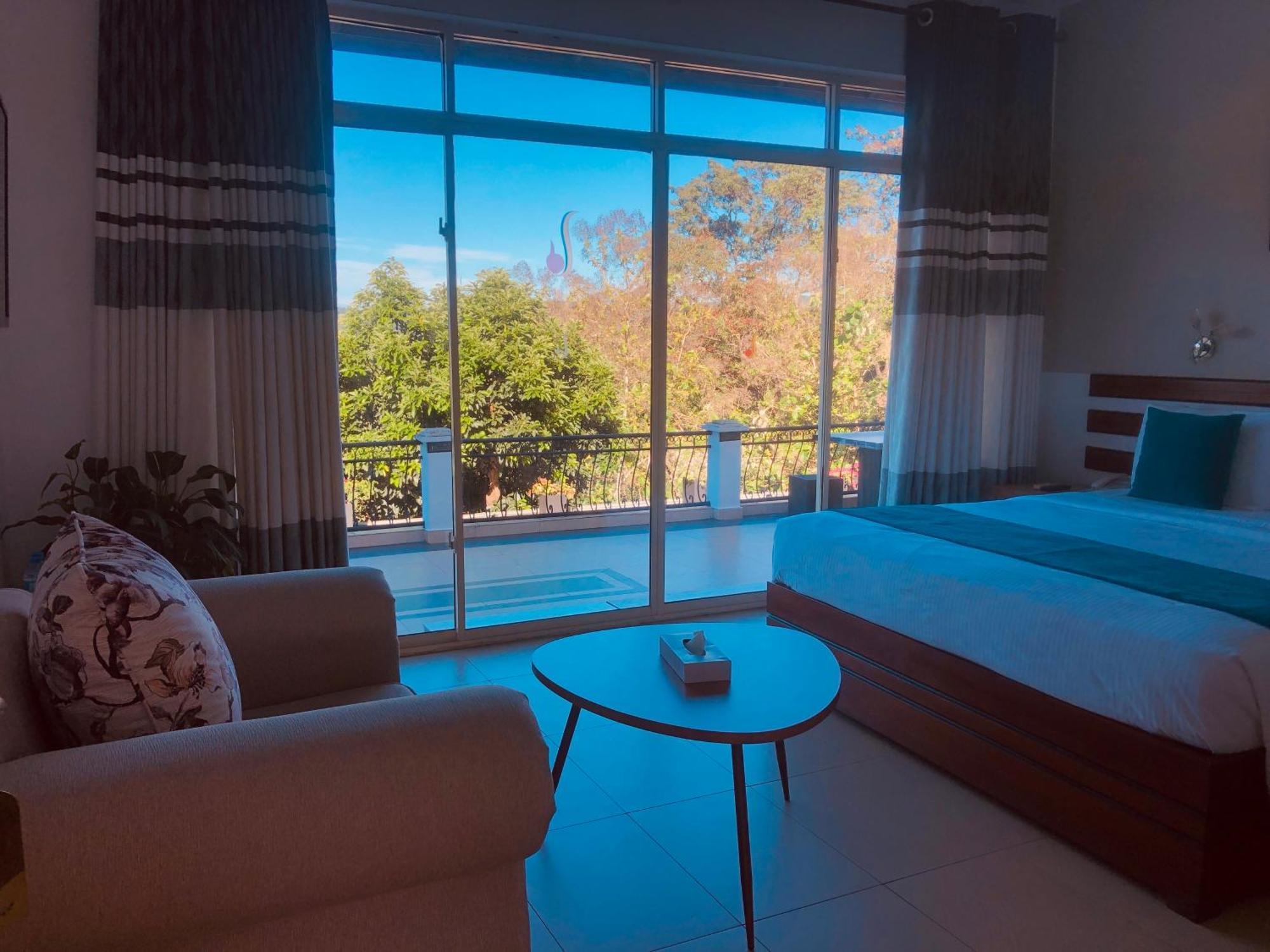 Hotel Elegant Kandy