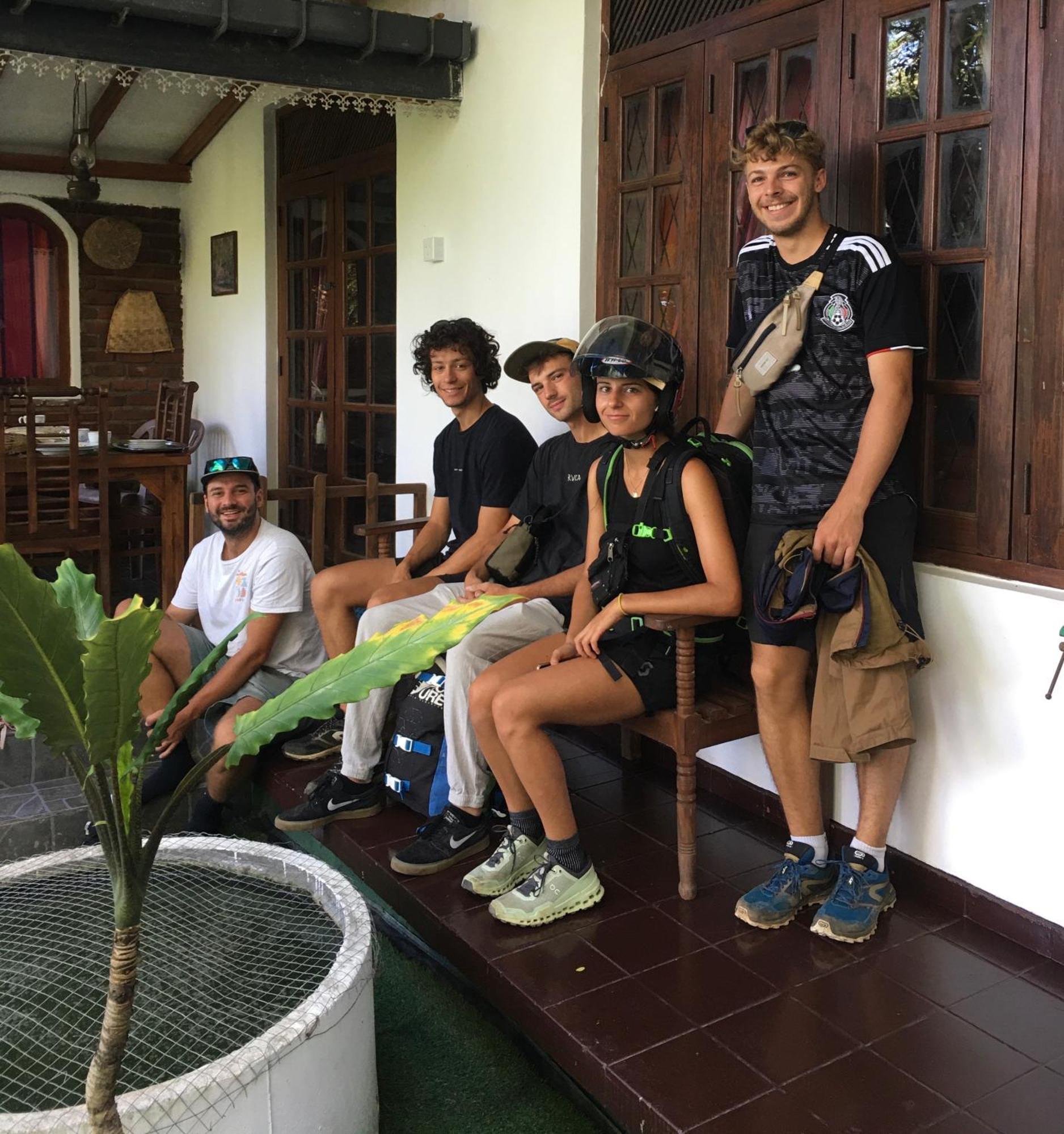 Villa25 Free Pick Up From The Centre Homestay *