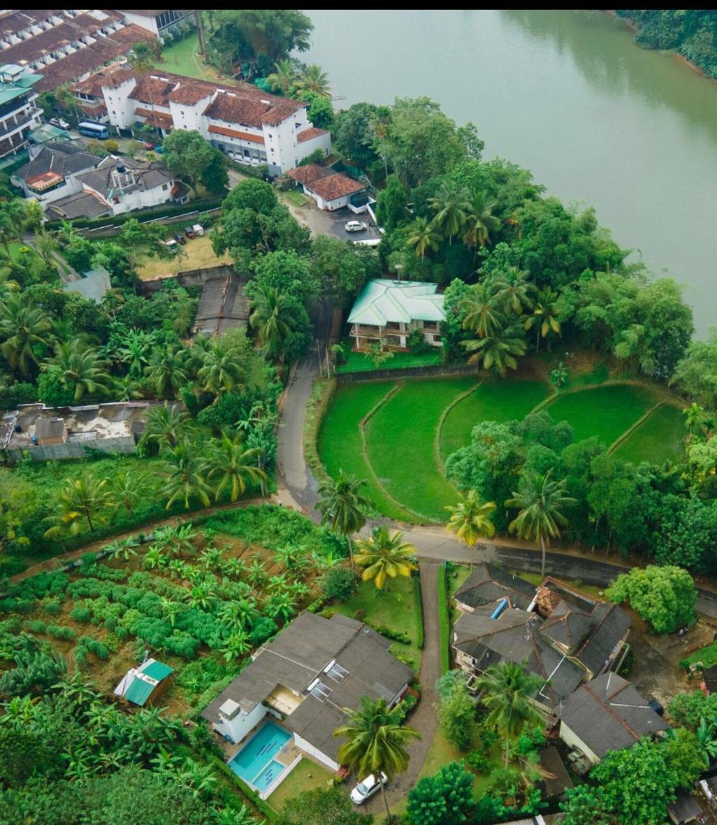 Surveyor's Villa