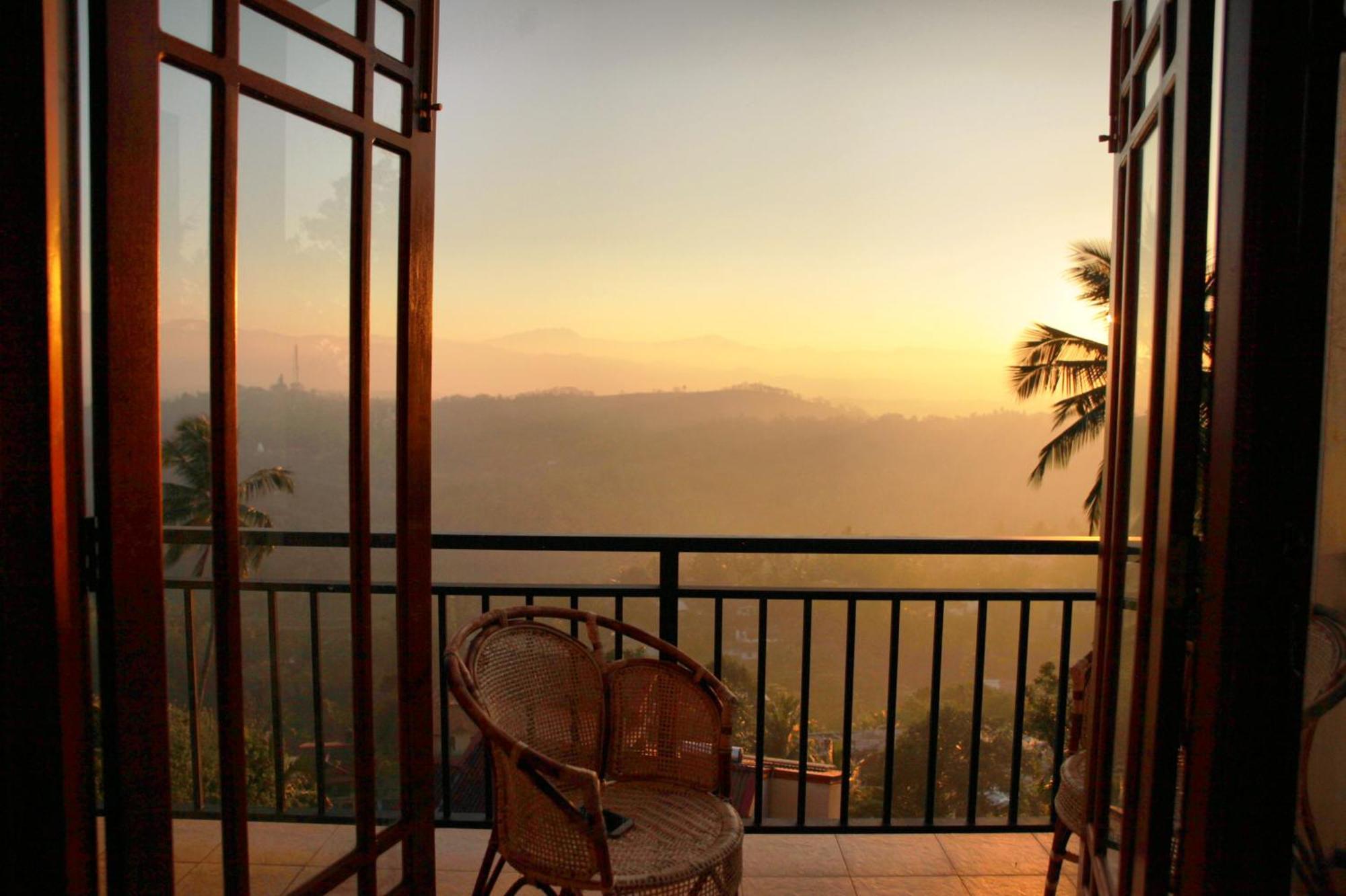 Serenity Hill Oasis Inn Kandy