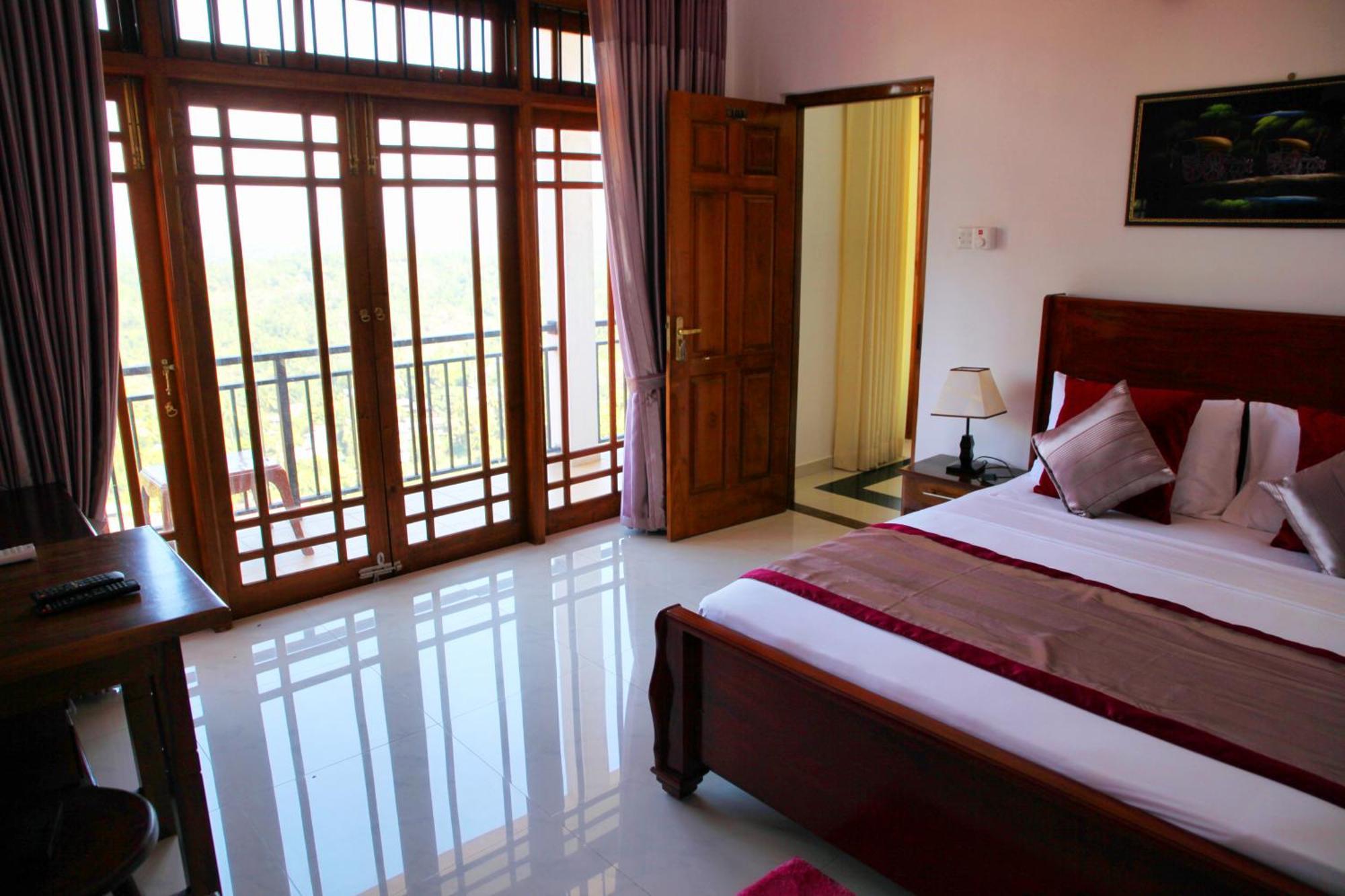 Serenity Hill Oasis Inn