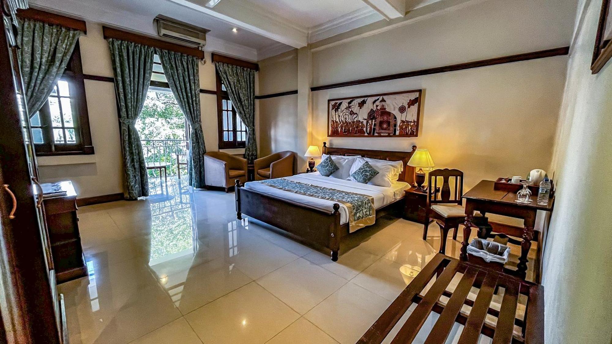 Hotel Suisse Kandy