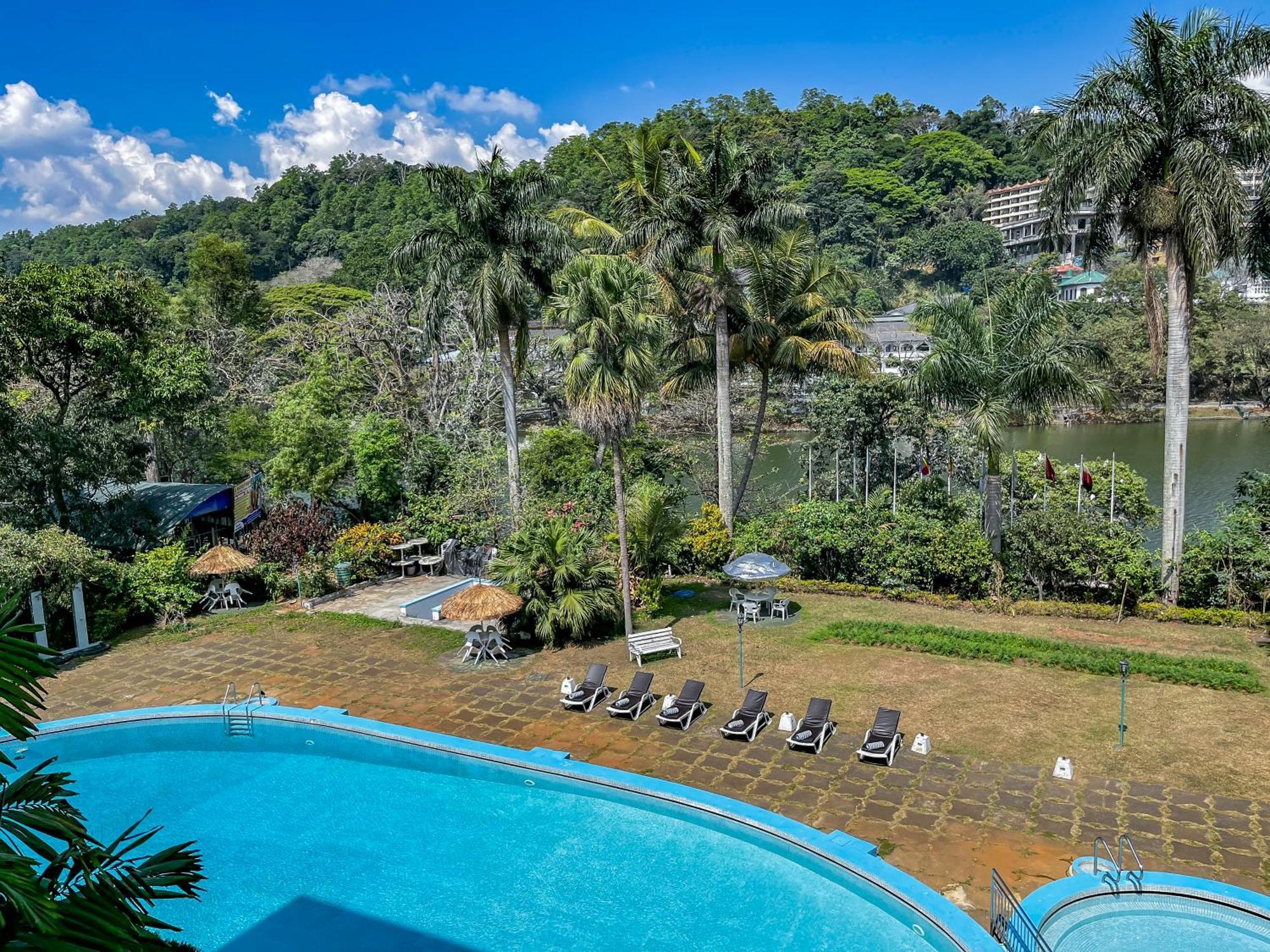 Hotel Suisse Kandy