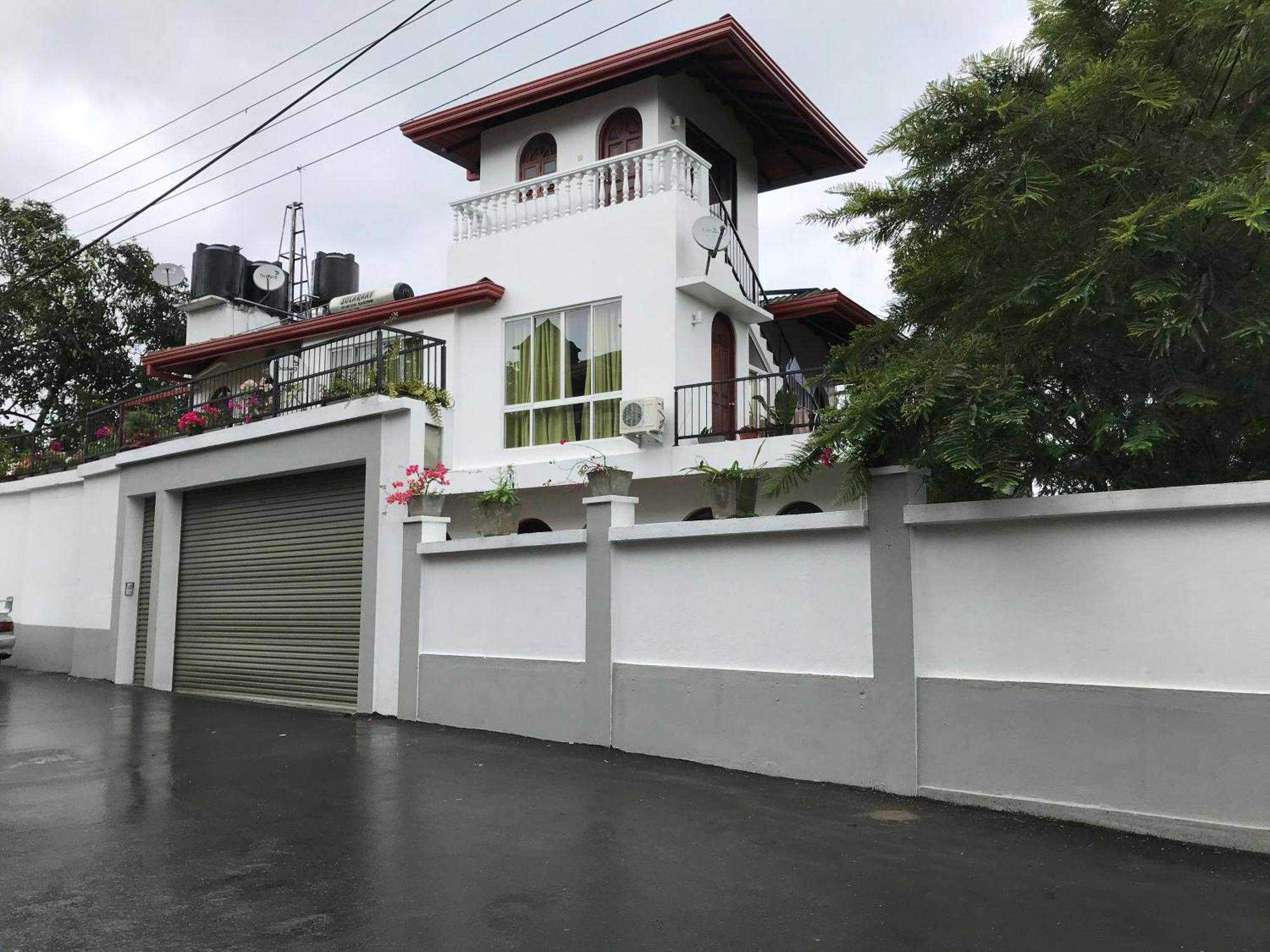 The Skydeck Homestay Kandy