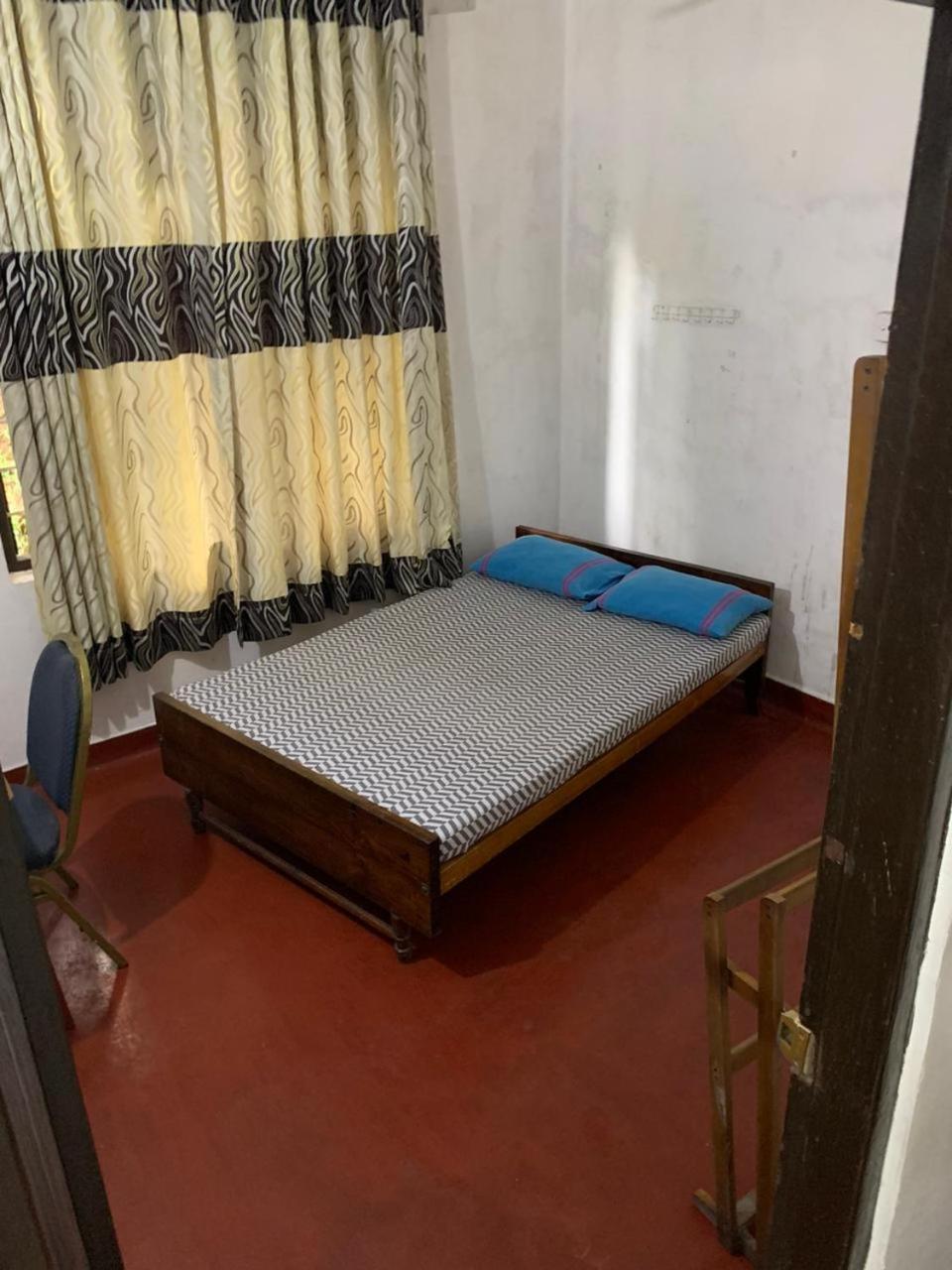 Hostel In 611 *