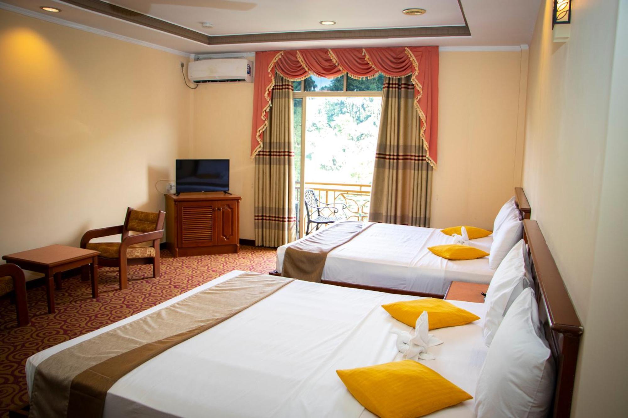 Hotel Lakefield 3*