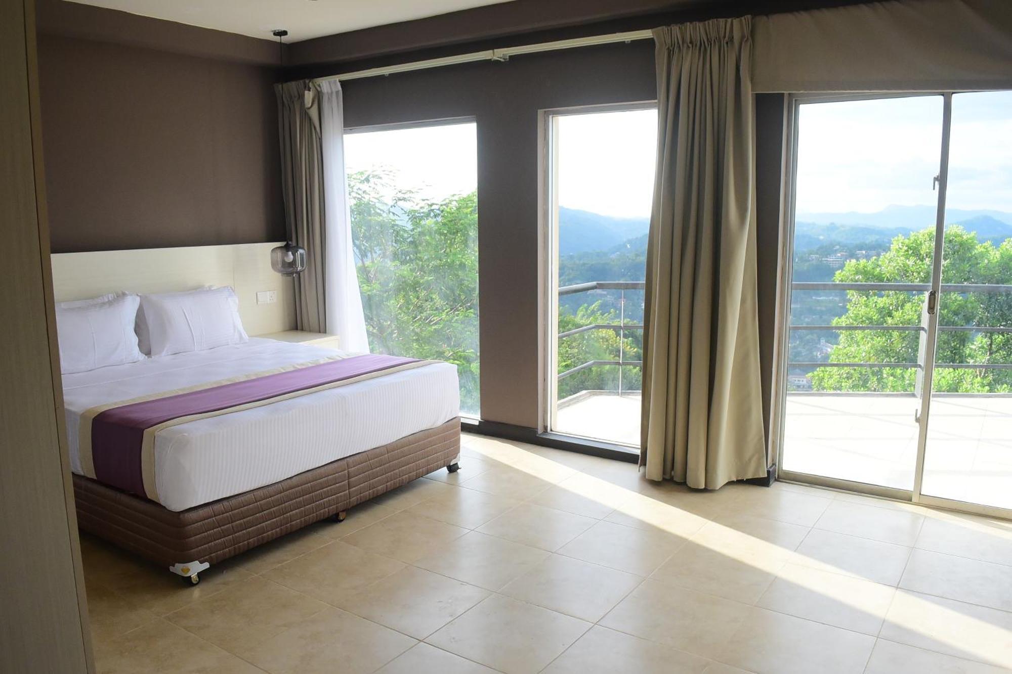Hotel W