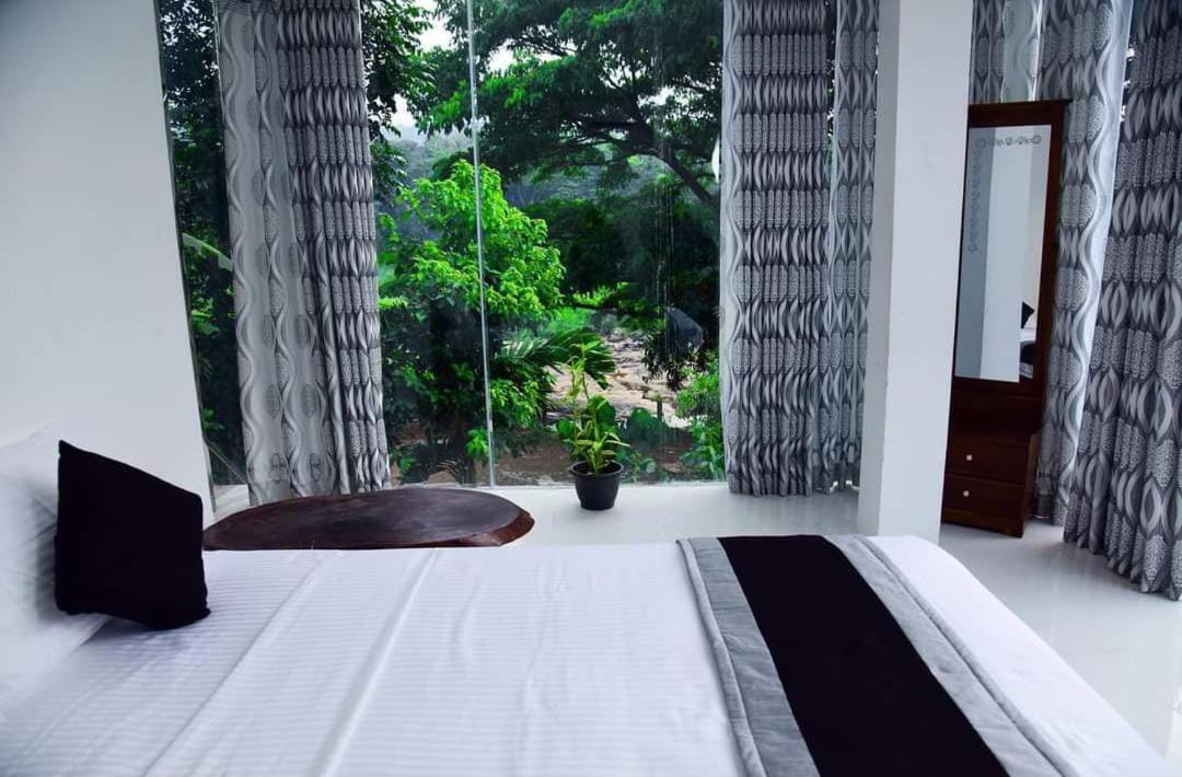 Hotel Nice Place Kandy