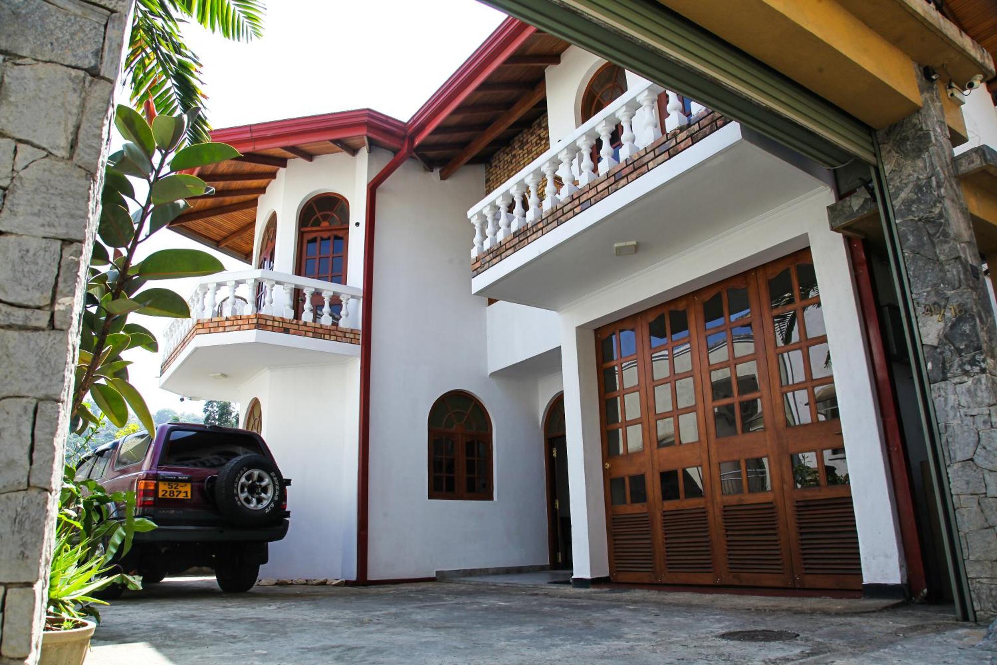 Kan̆du Guest house