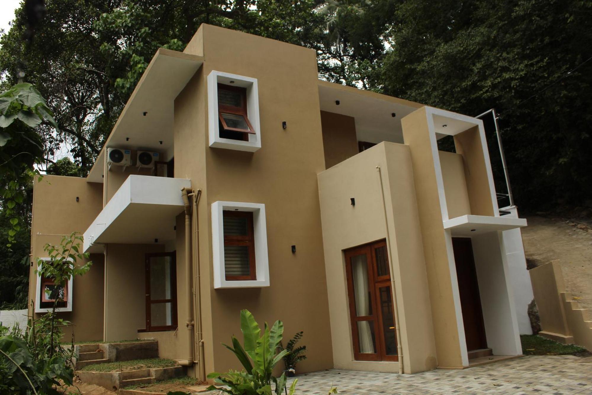 Inn Lotus