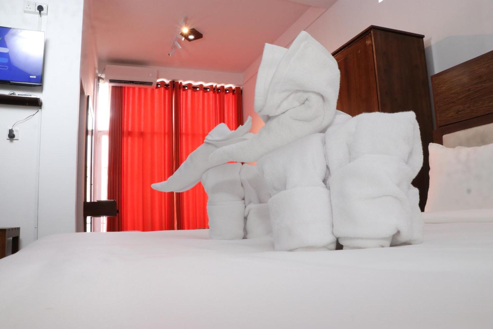 Hotel Celonese & Restaurant