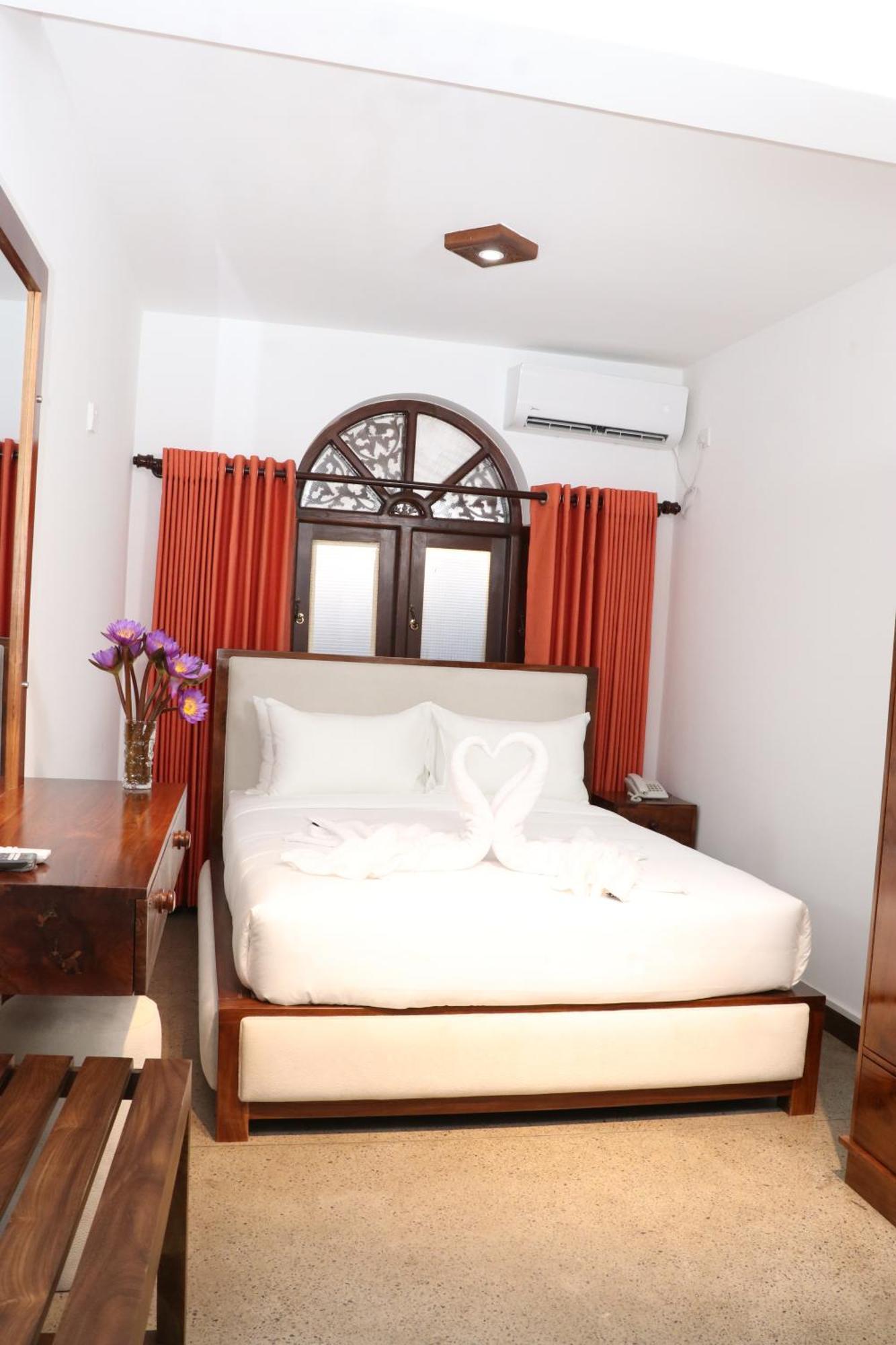 Hotel Celonese & Restaurant