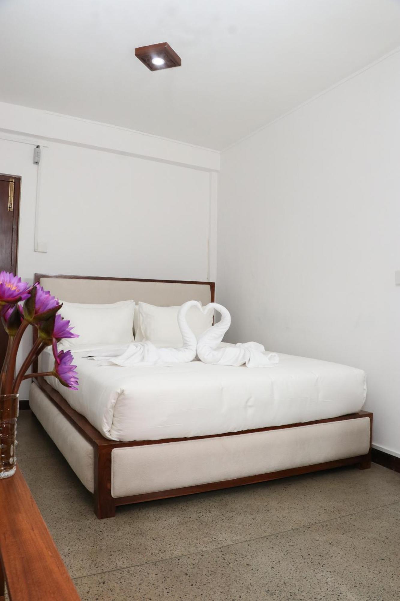 Hotel Celonese & Restaurant *