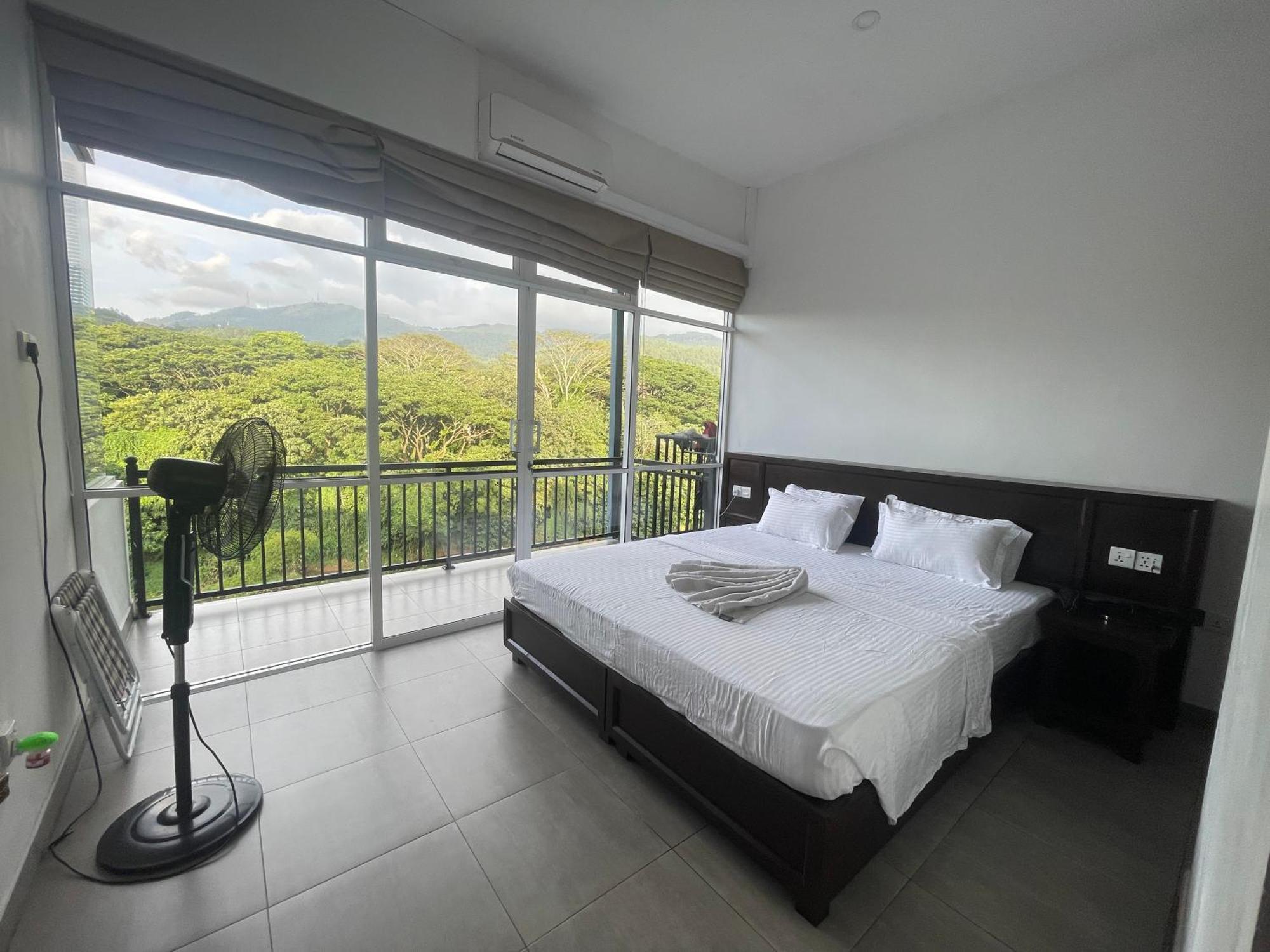 Guest house Varsity