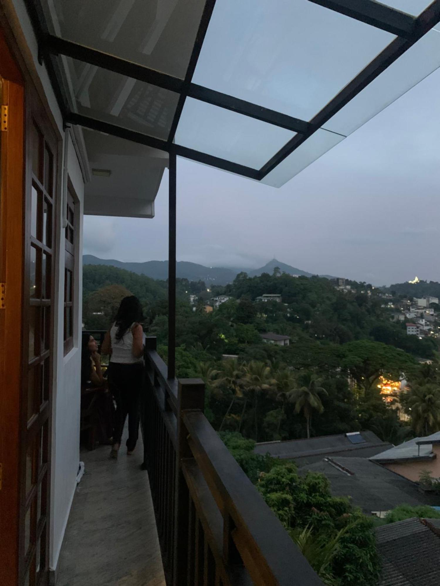 Galkaduwa360 * Kandy