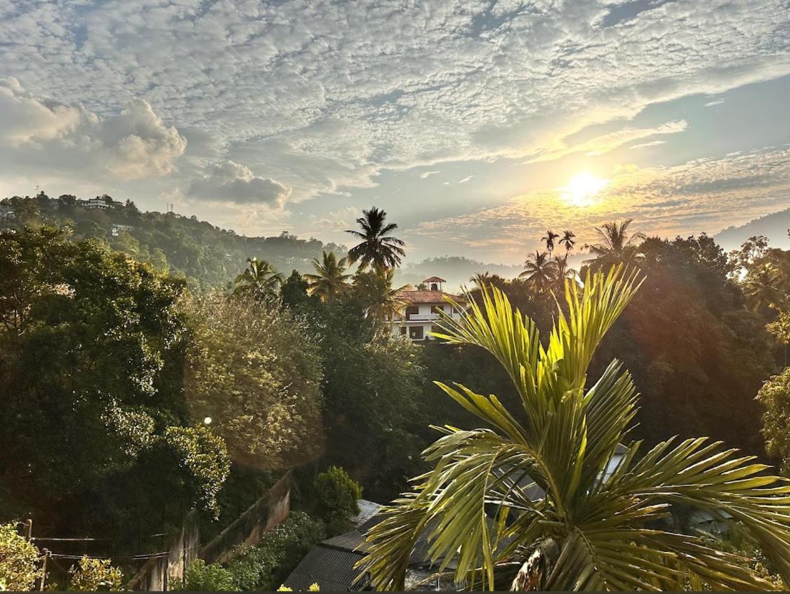 Remli Kandy