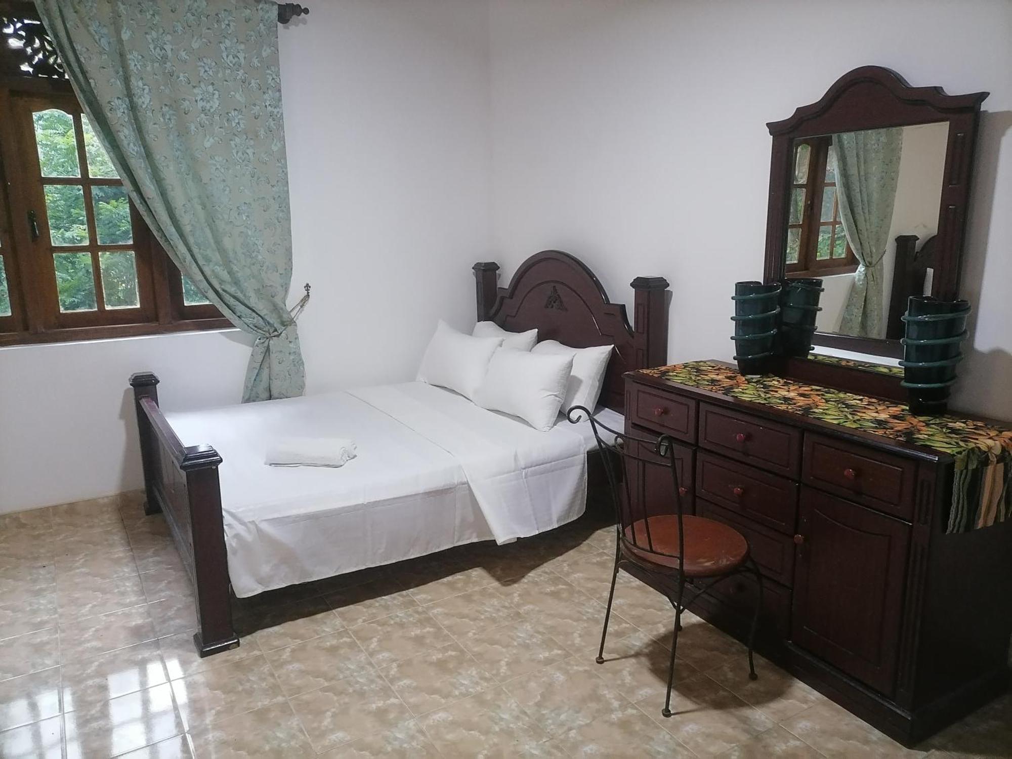 The Kingston Court * Kandy