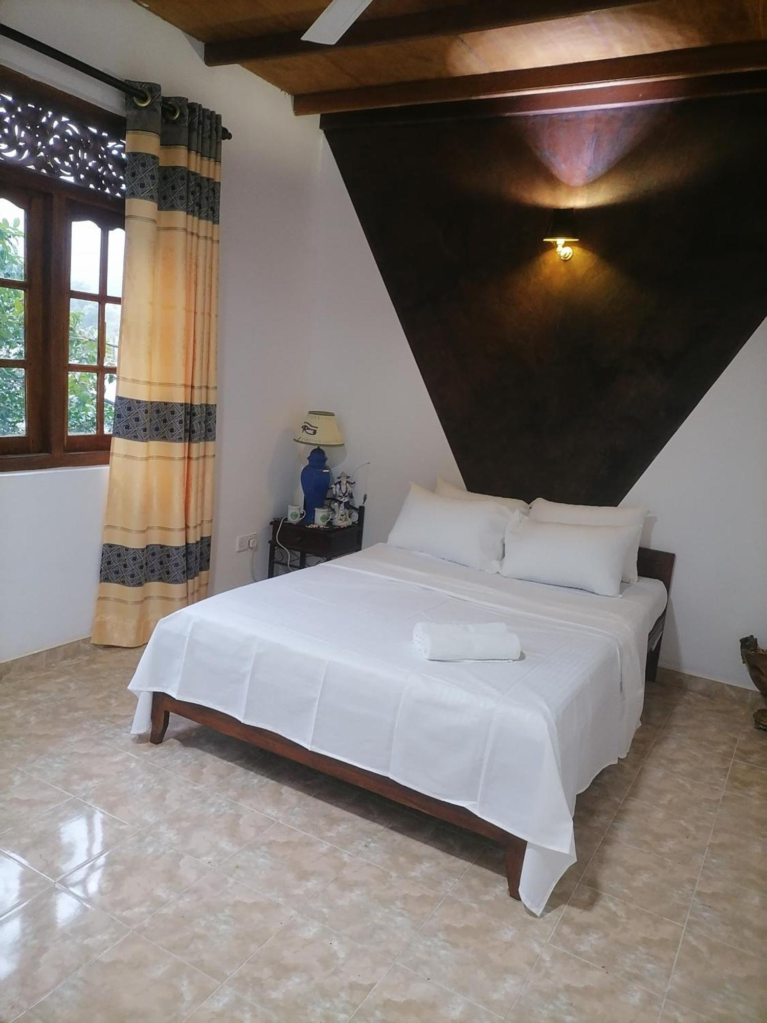 The Kingston Court Villa
