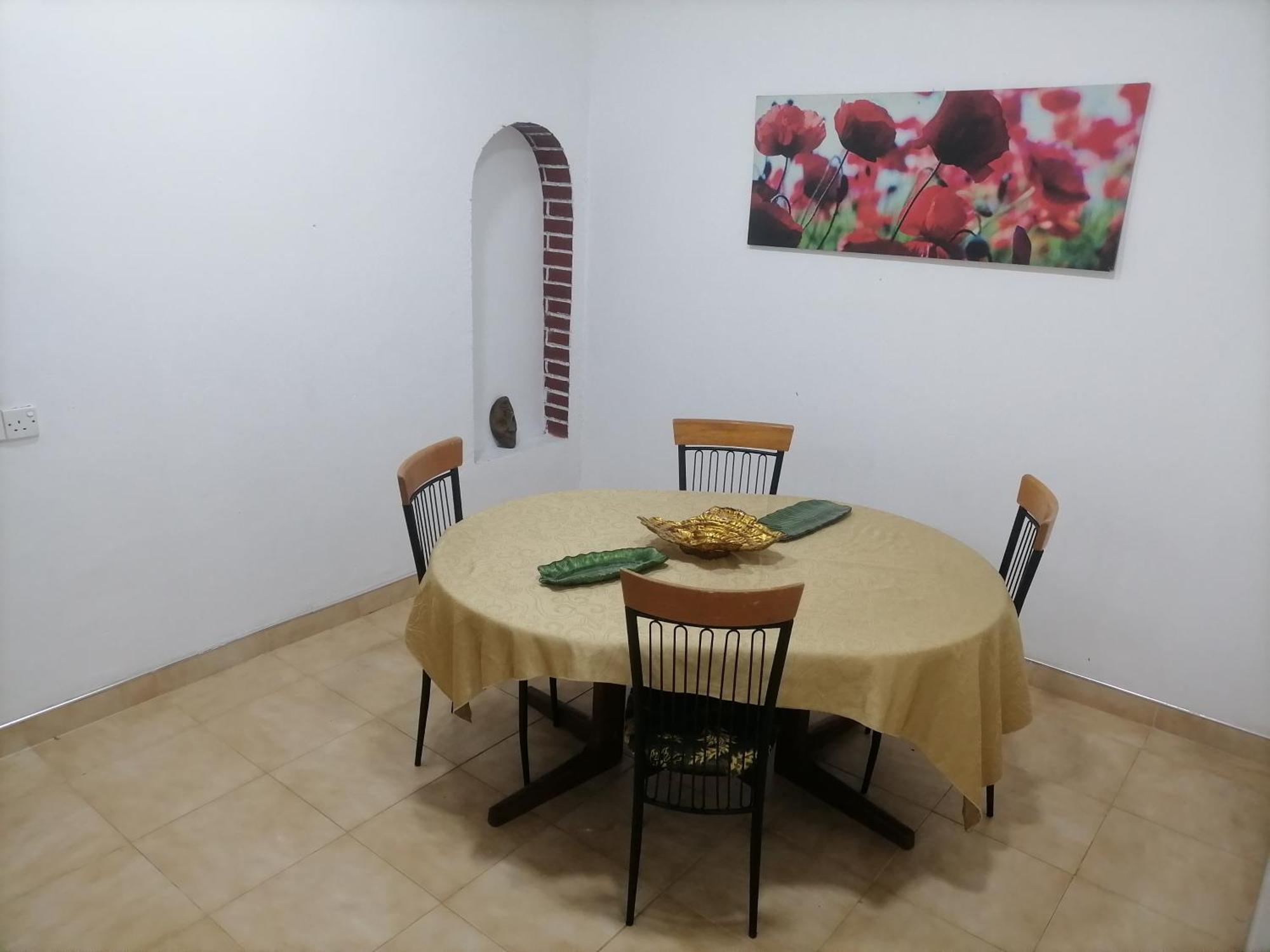 The Kingston Court Villa *