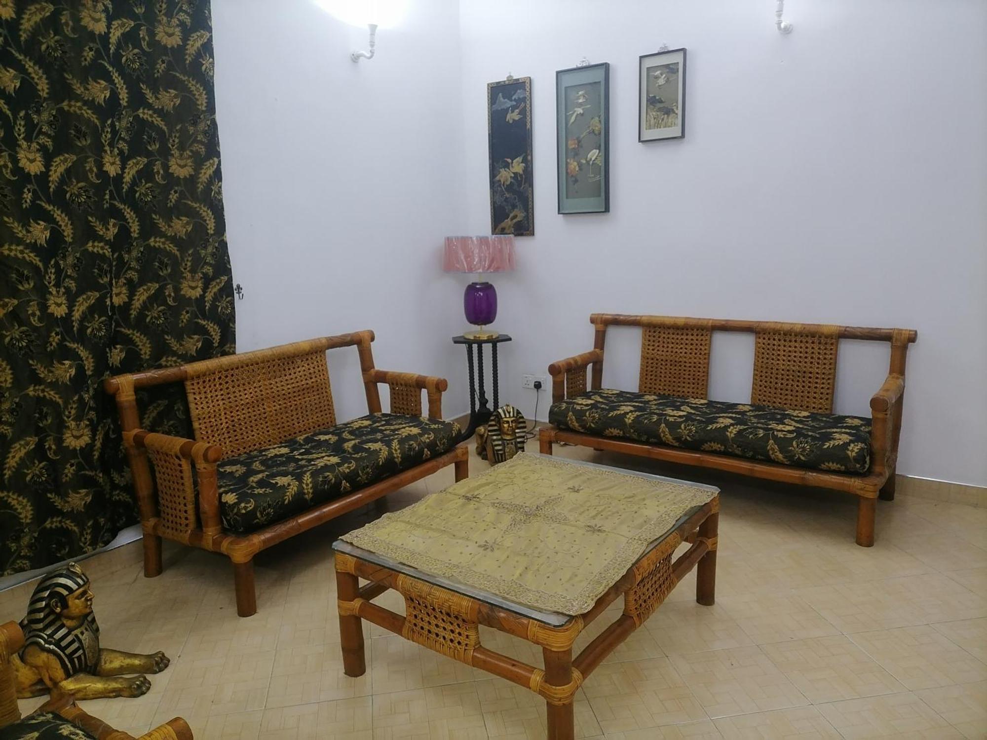 The Kingston Court Villa *