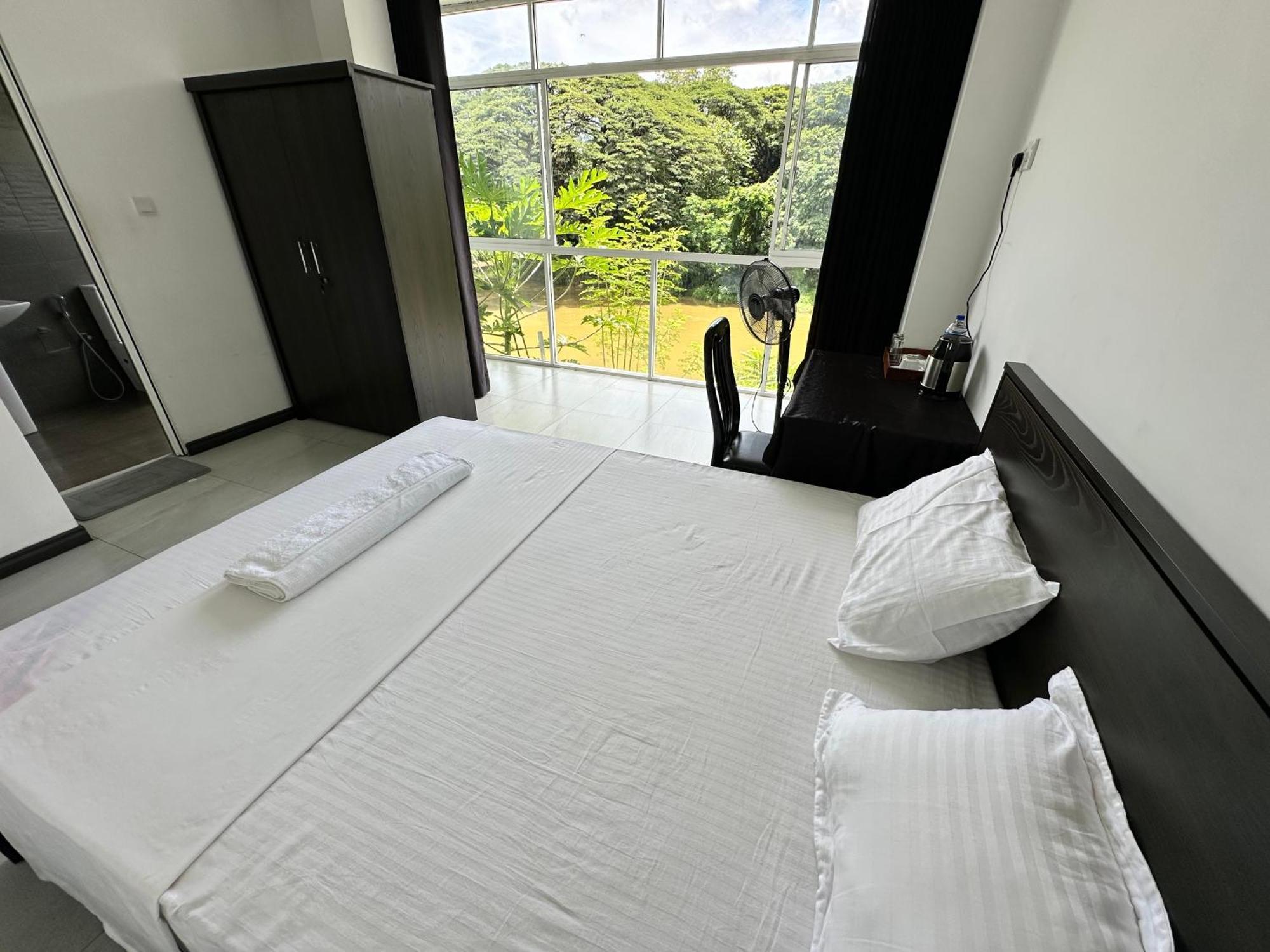 Varsity Guest house *