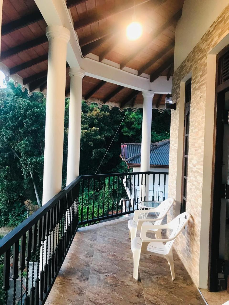 Laaya Guest house Kandy