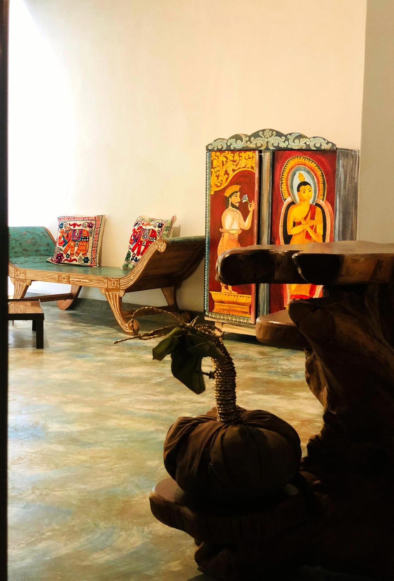 Barefoot Hostel