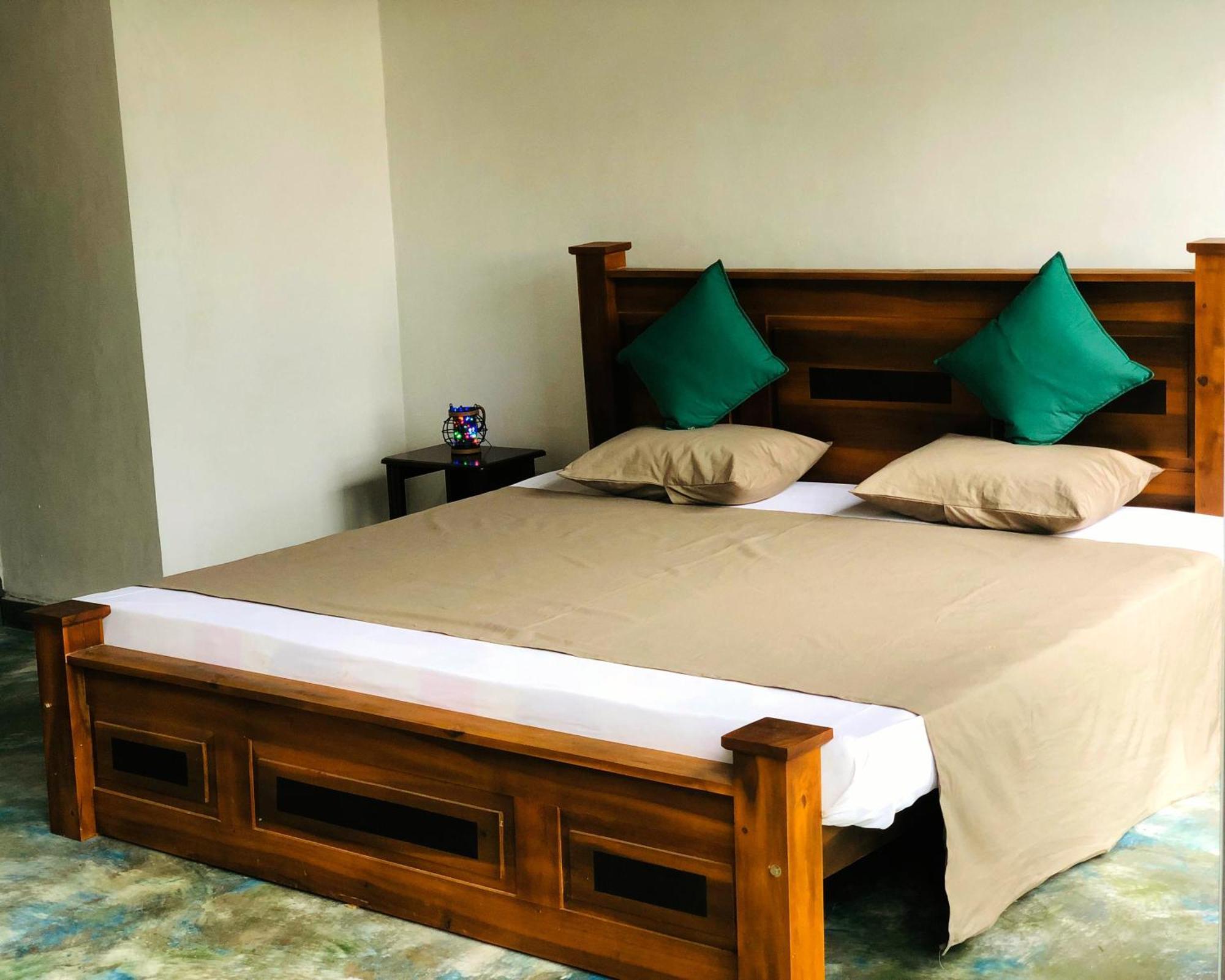 Barefoot Hostel
