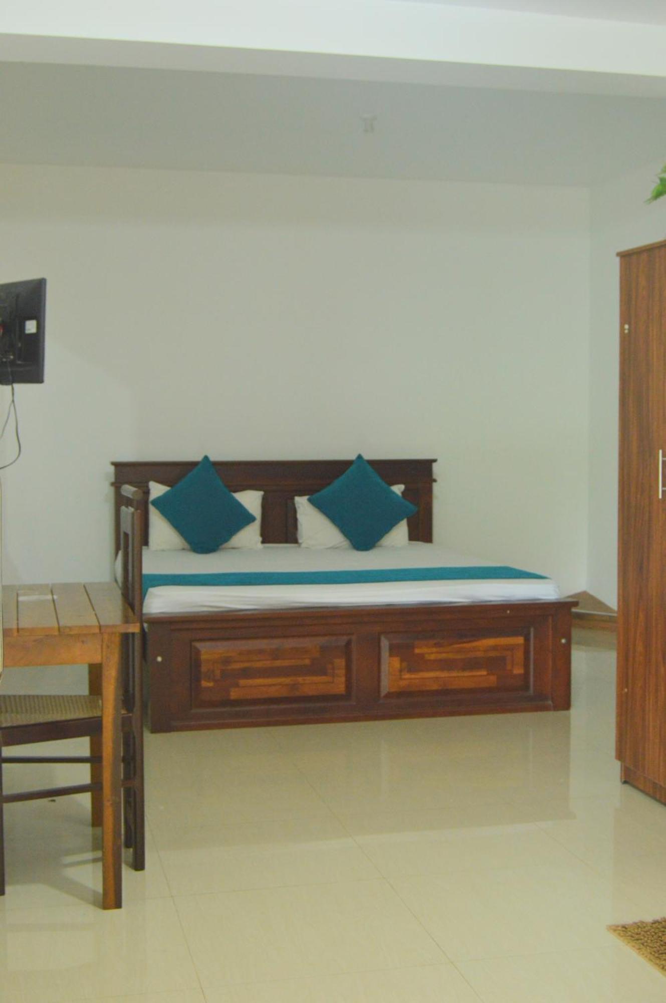 Hotel Araliya & Banquets Digana Kandy