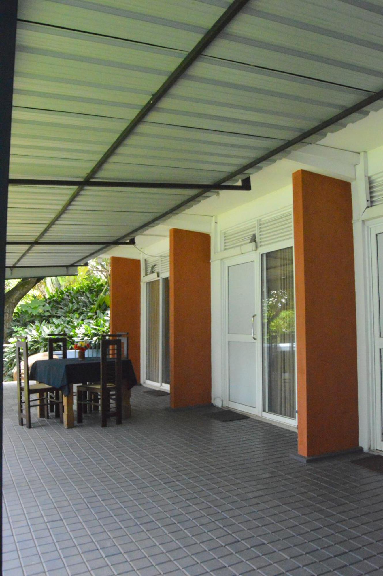 Hotel Araliya & Banquets Digana