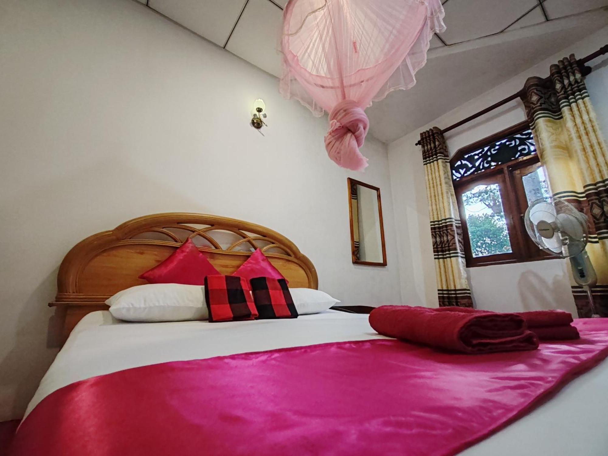 Lalanga Kandy