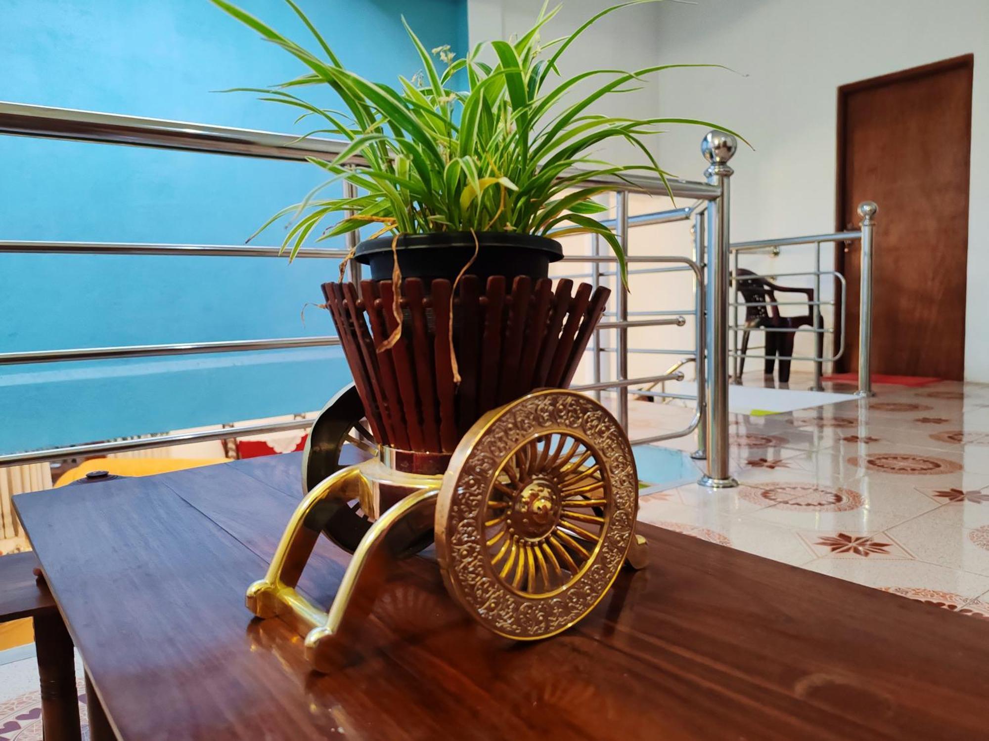 Guest house Lalanga
