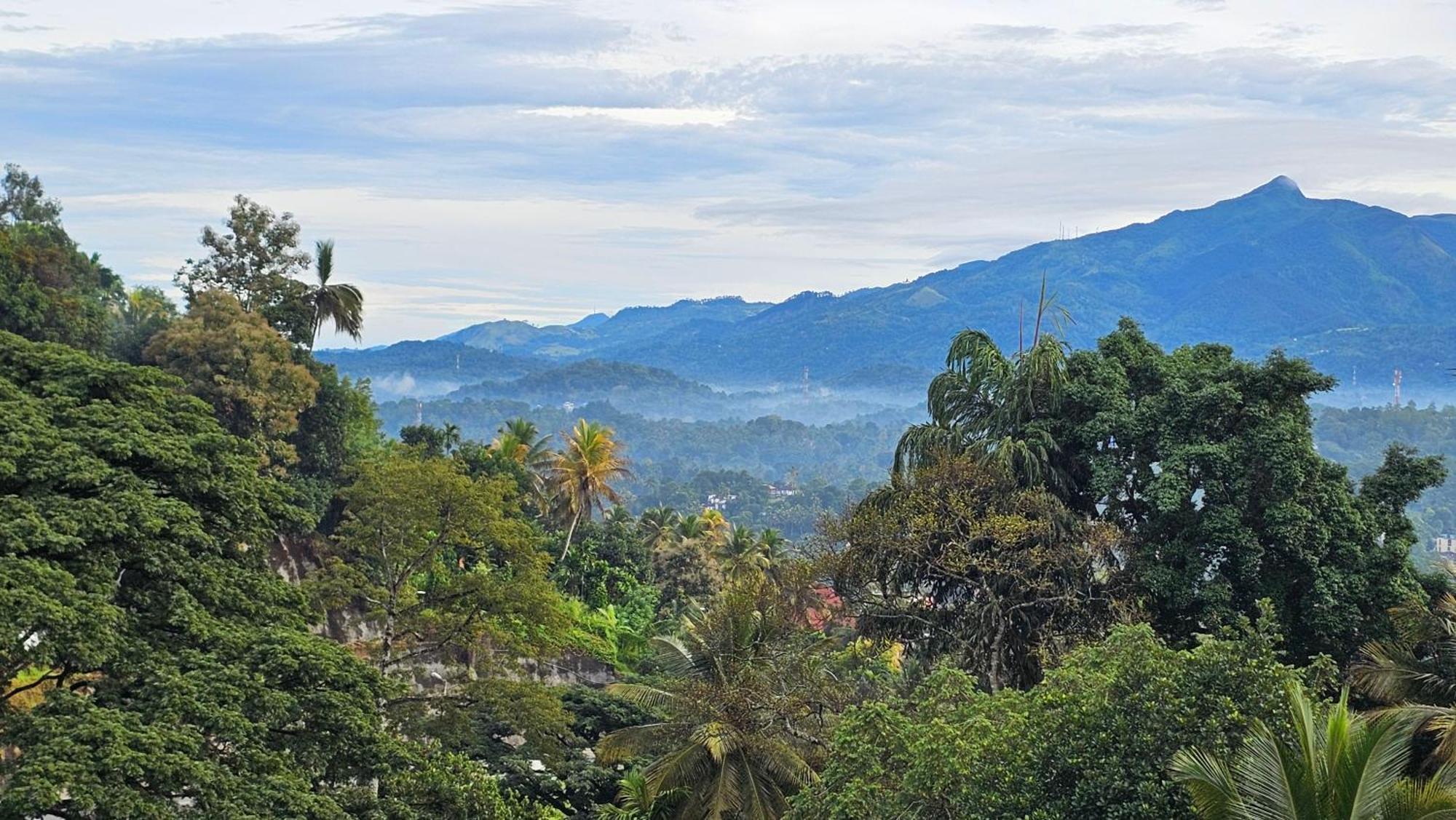 Homestay Kandy Home *
