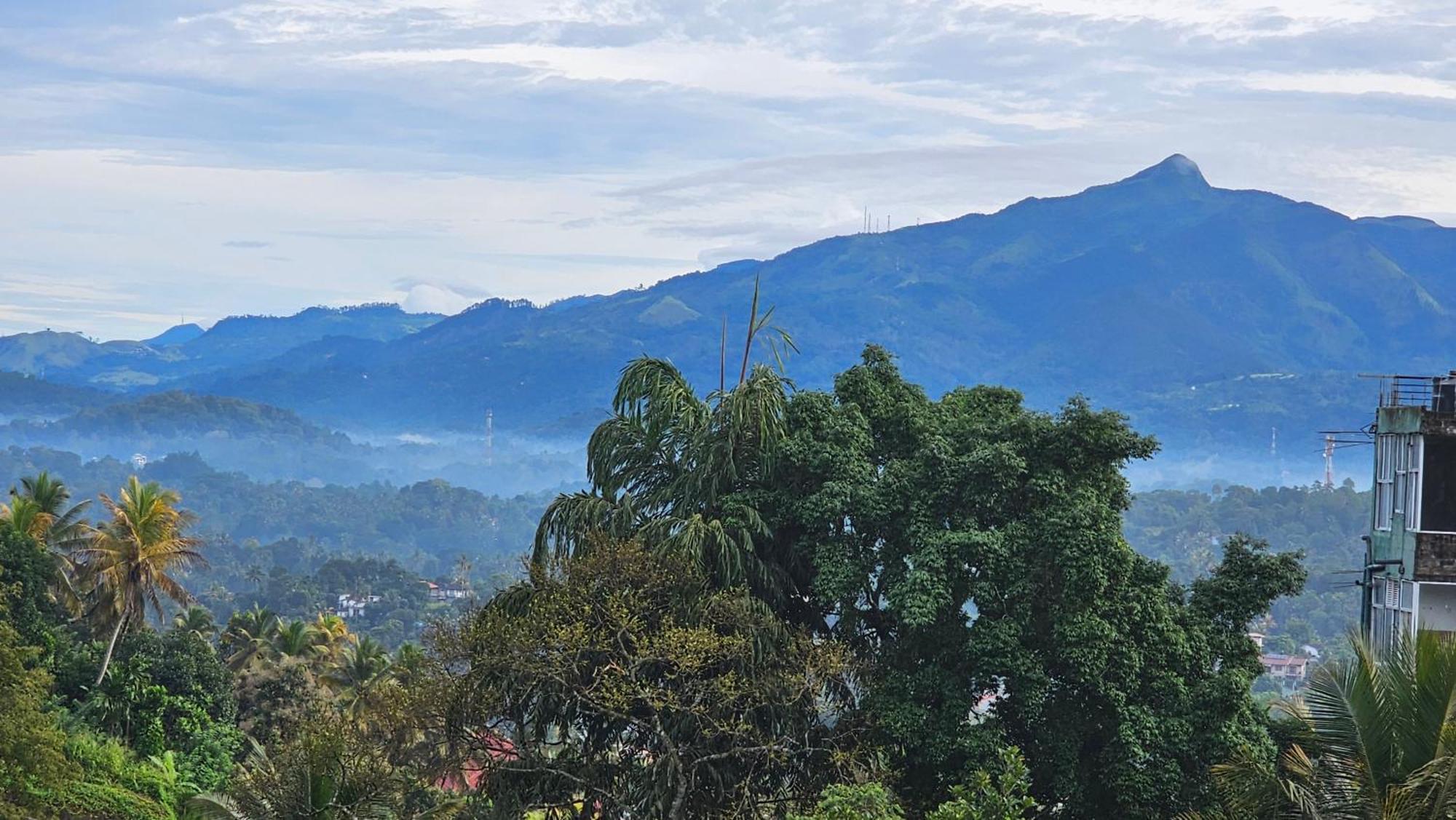 Homestay Kandy Home *