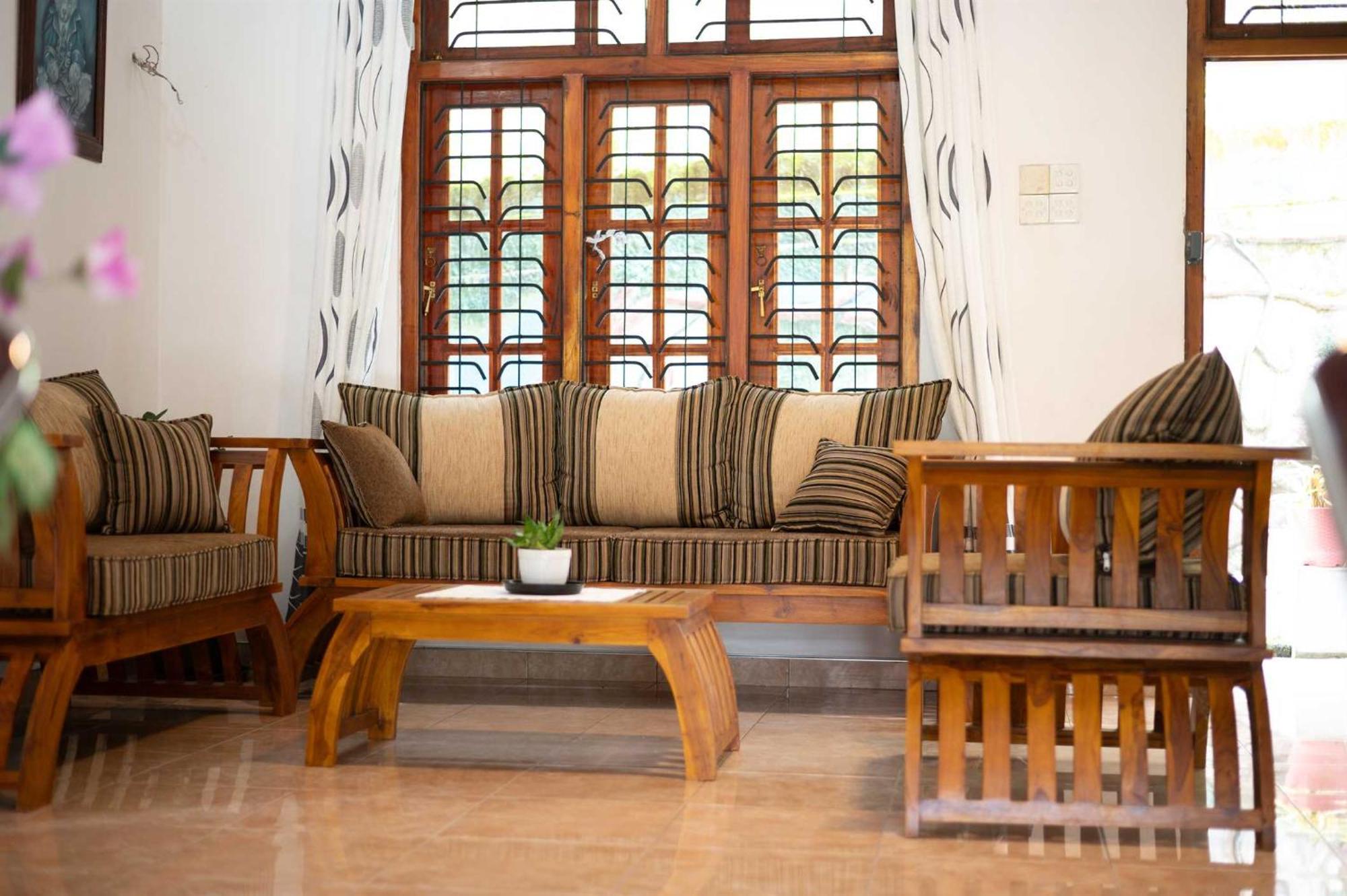 Voyage Homestay *