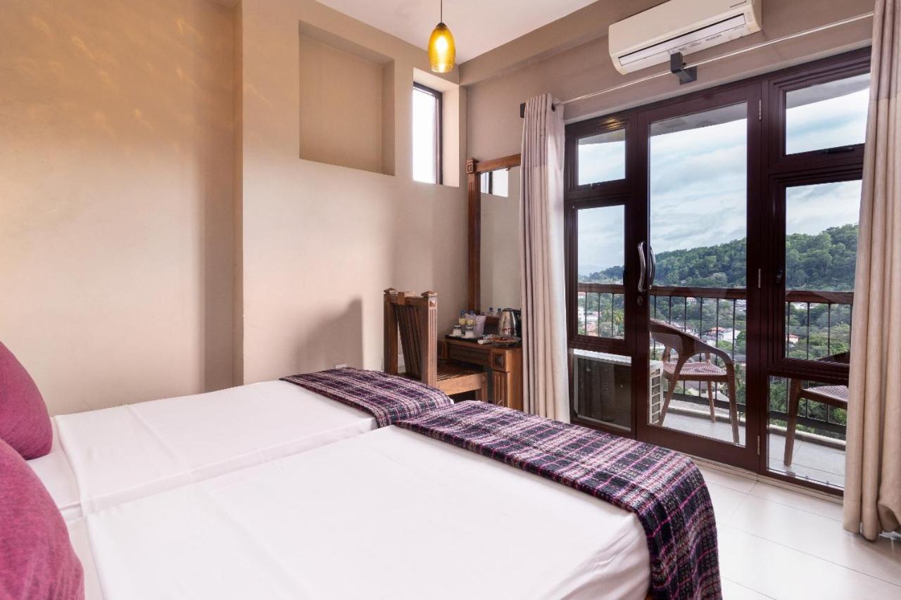 Hotel Piumara Kandy