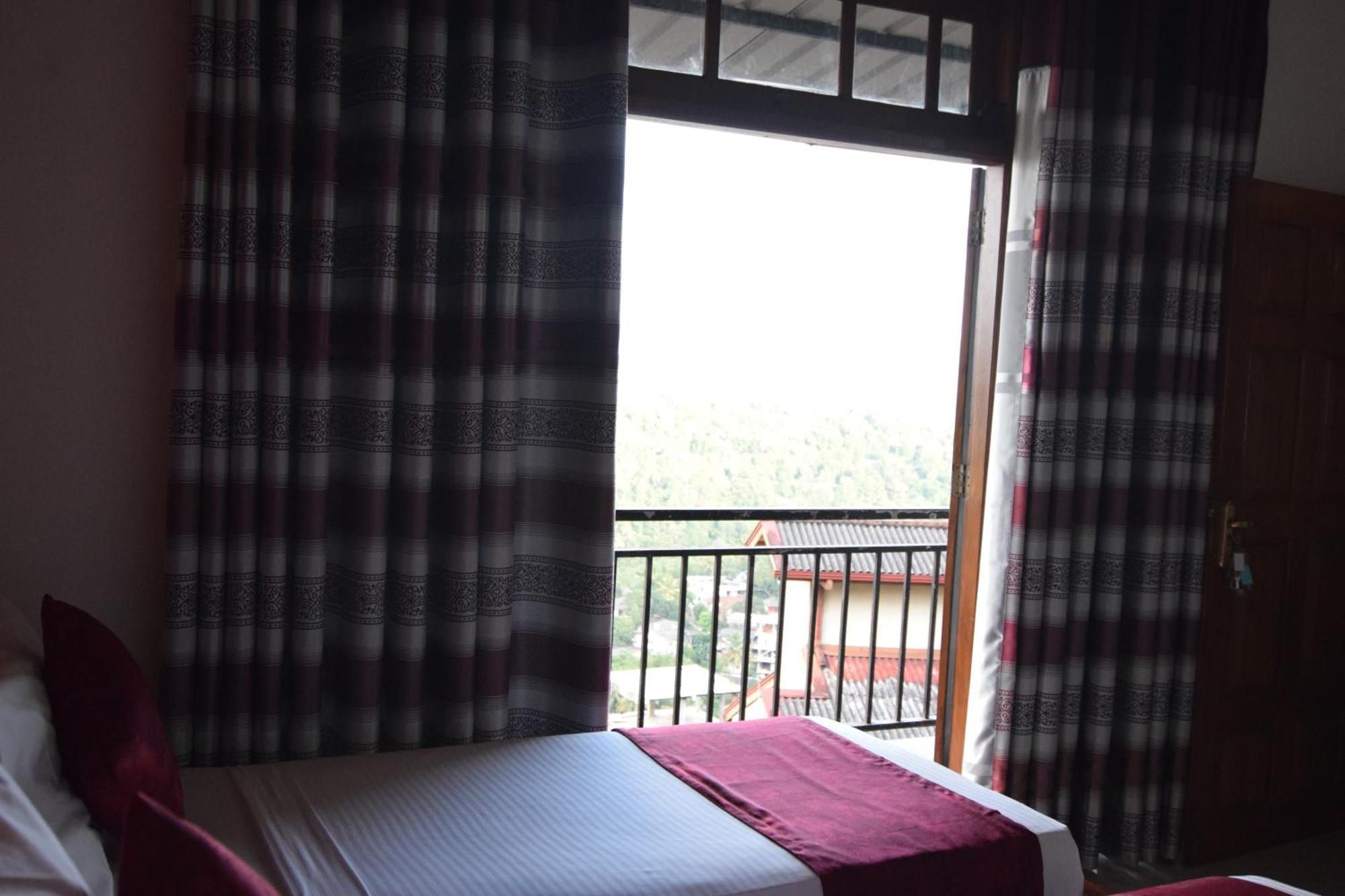 Serenity Hill Oasis Inn