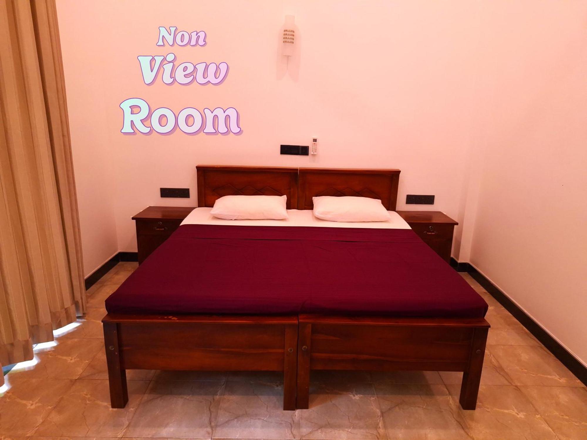 Jaye's Guest house 2*